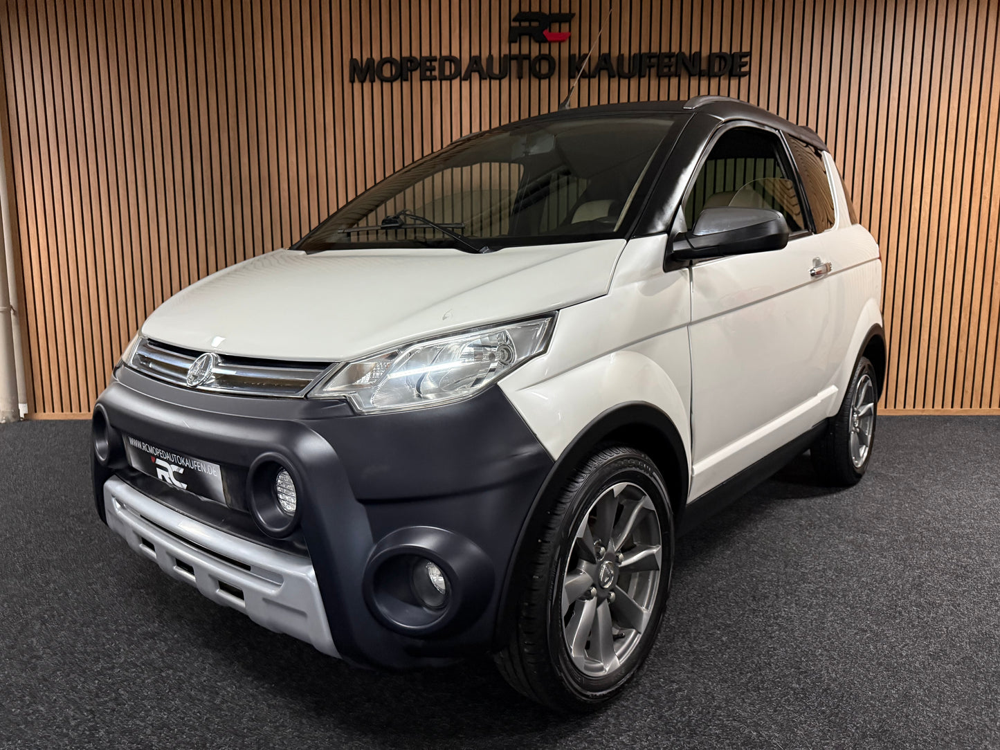 Aixam Crossline XXL | 8 PS Kubota Motor | 45 km/h | Innerhalb 250 KM Kostenlose Lieferung | Mopedauto | Leichtmobile