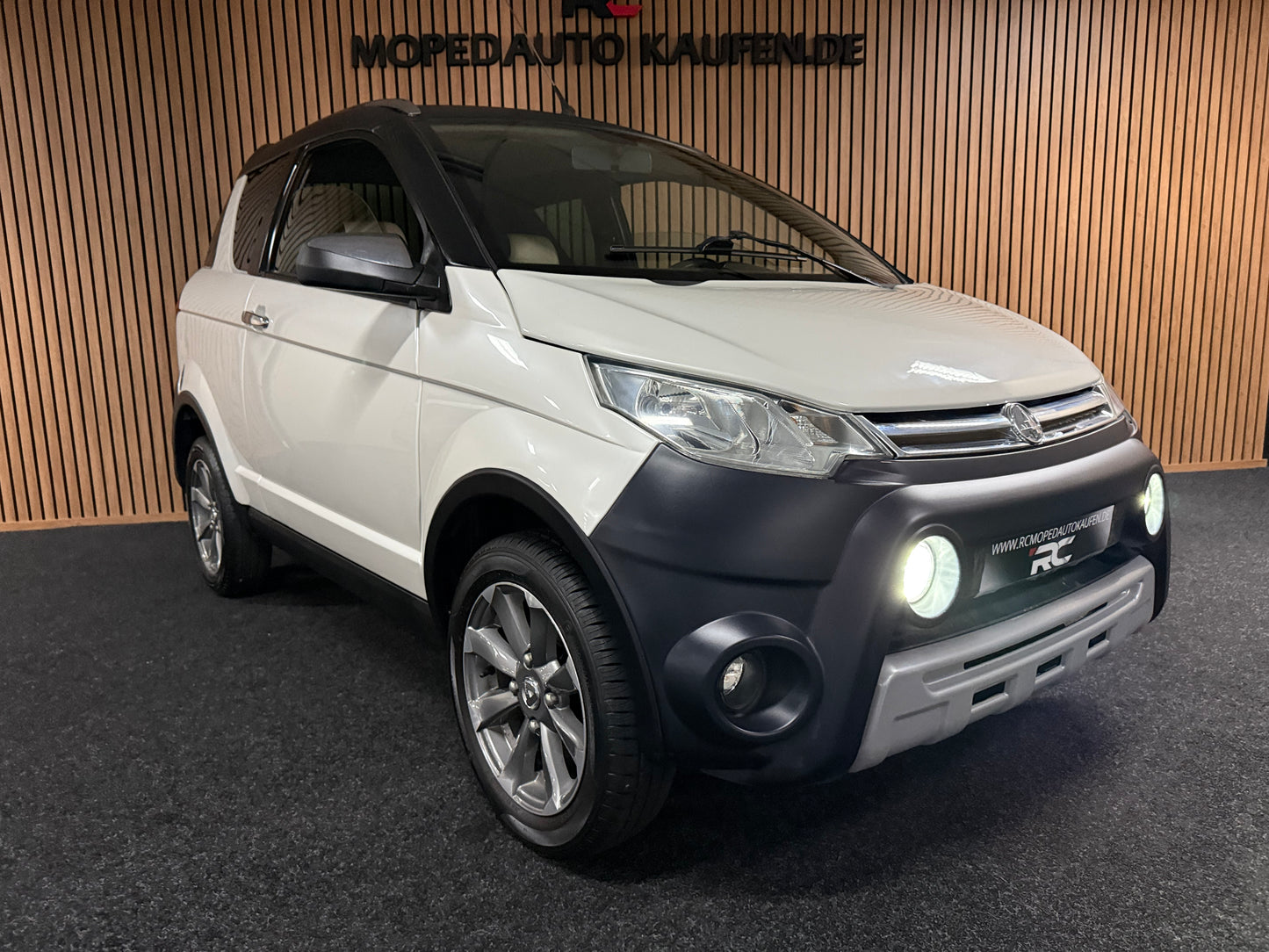 Aixam Crossline XXL | 8 PS Kubota Motor | 45 km/h | Innerhalb 250 KM Kostenlose Lieferung | Mopedauto | Leichtmobile