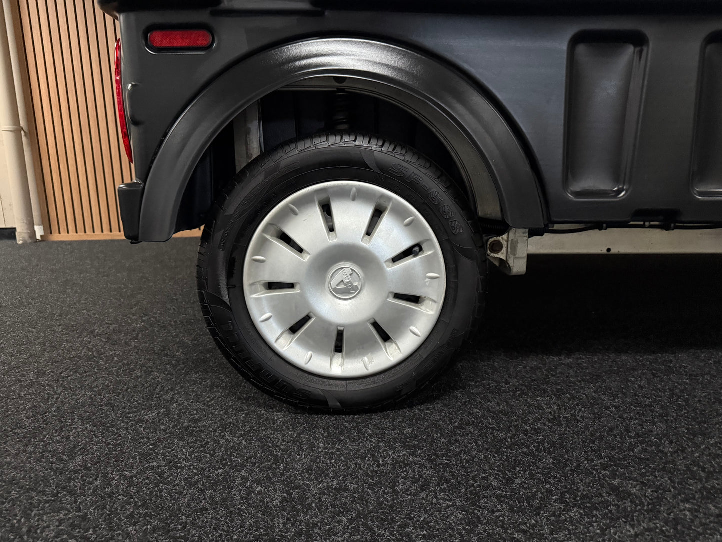 Aixam Mega Truck Mini LKW | 8 PS Kubota Motor | 45 km/h | Innerhalb 250 KM Kostenlose Lieferung | Mopedauto | Leichtmobile