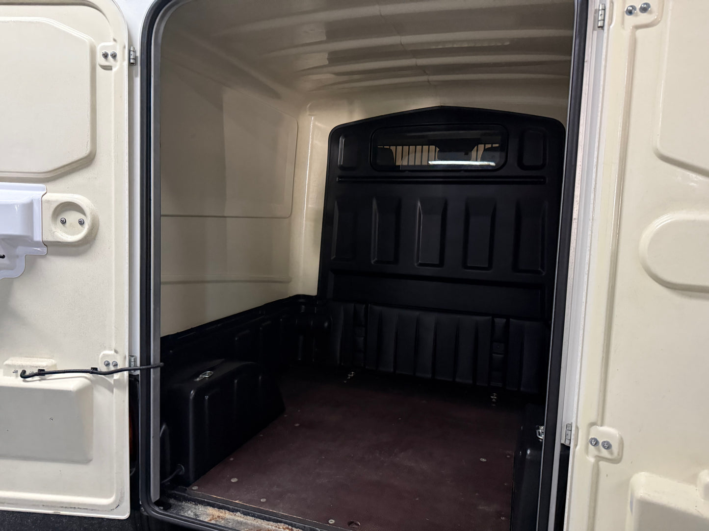 Aixam Mega Truck Mini LKW | 8 PS Kubota Motor | 45 km/h | Innerhalb 250 KM Kostenlose Lieferung | Mopedauto | Leichtmobile