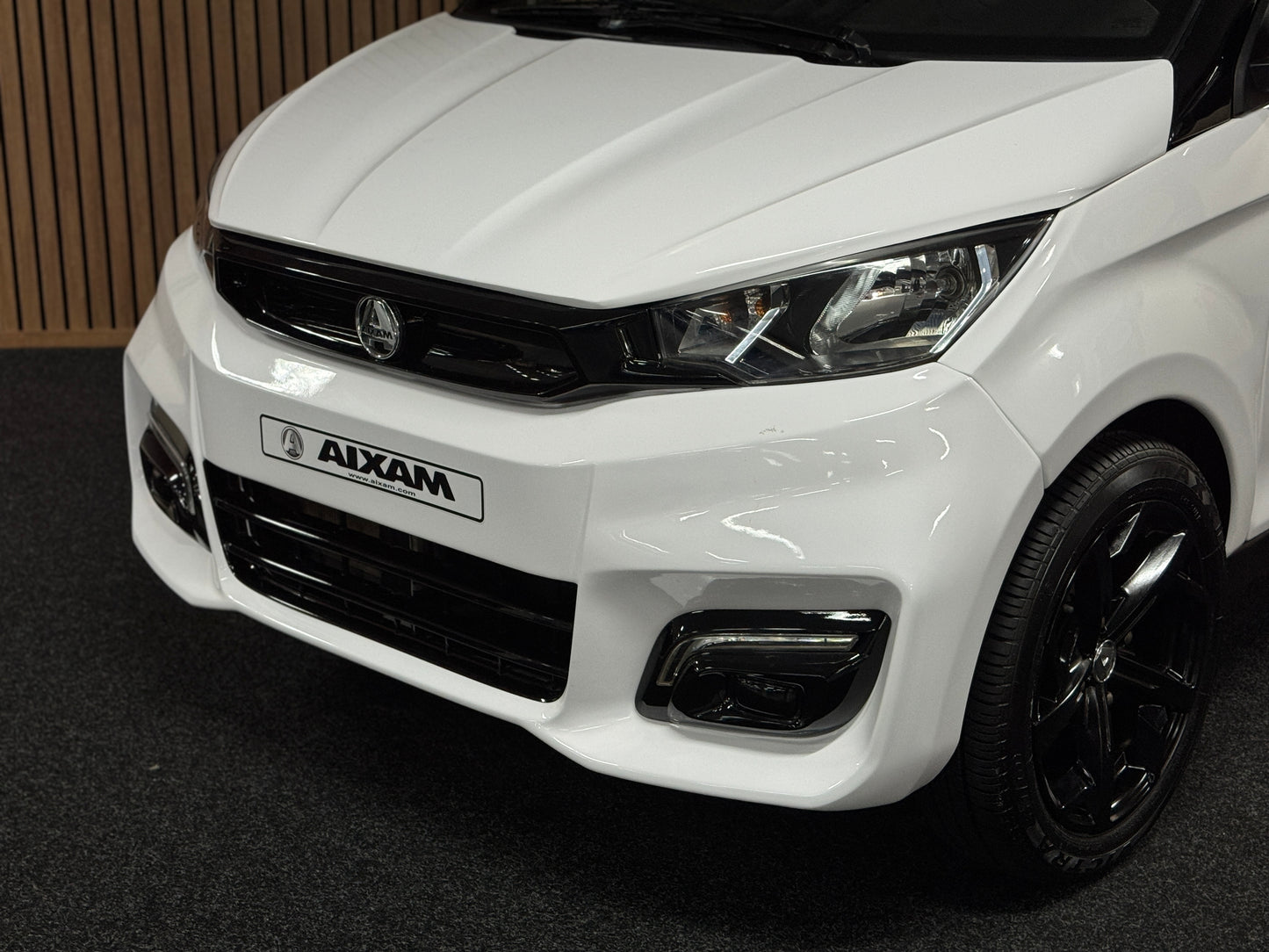 Aixam City Sport | 8 PS Kubota Motor | Rückfahrkamera / | blaue Gürtel | Innerhalb 250 KM Kostenlose Lieferung | Mopedauto | Leichtmobile | Aixam | Microcar | Ligier