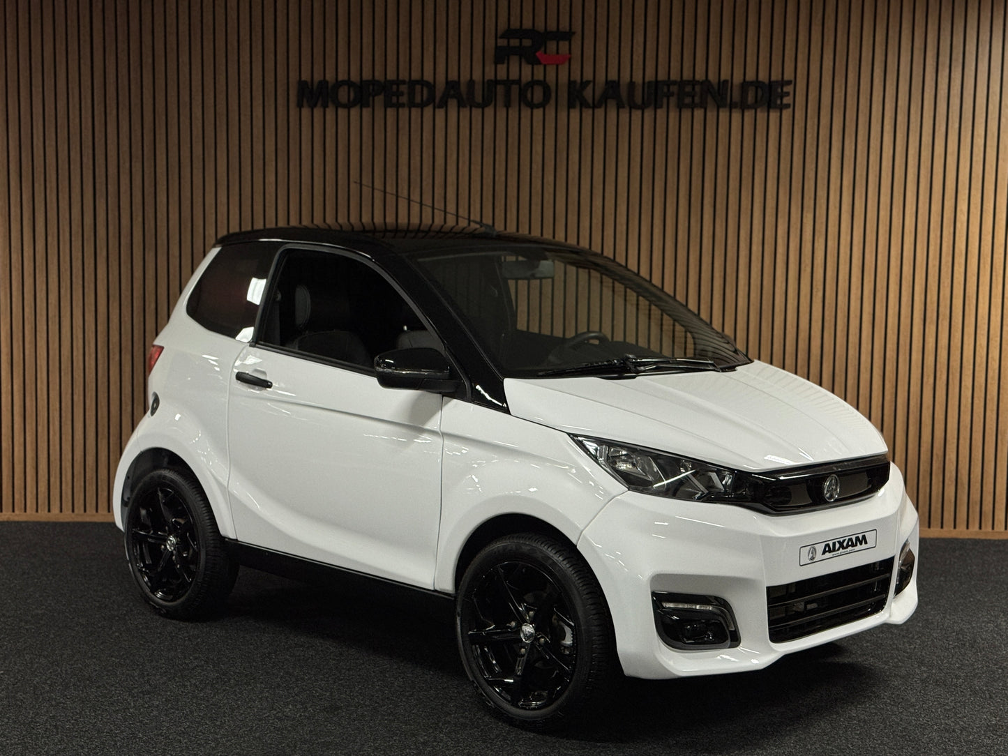 Aixam City Sport | 8 PS Kubota Motor | Rückfahrkamera / | blaue Gürtel | Innerhalb 250 KM Kostenlose Lieferung | Mopedauto | Leichtmobile | Aixam | Microcar | Ligier