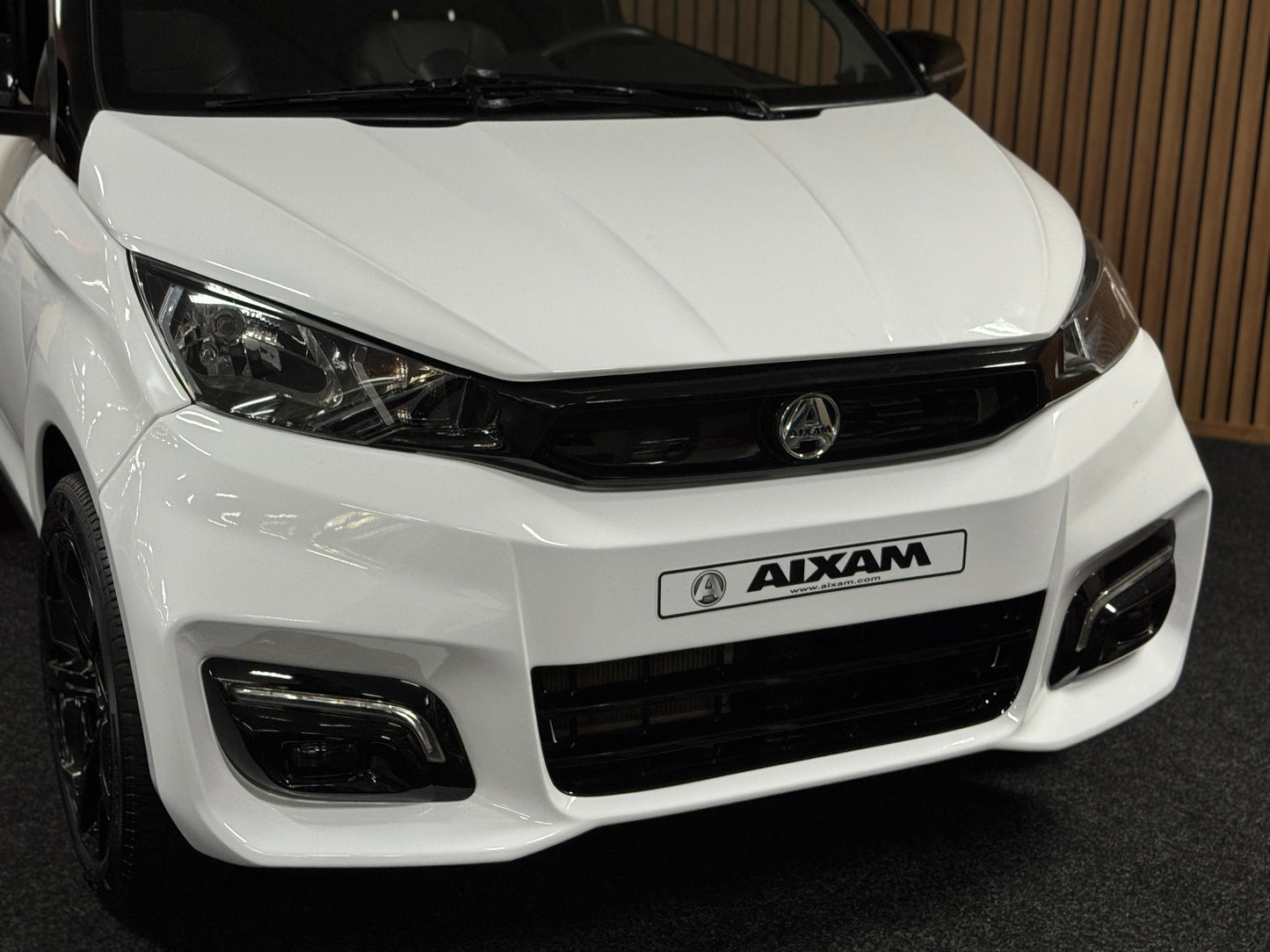 Aixam City Sport | 8 PS Kubota Motor | Rückfahrkamera / | blaue Gürtel | Innerhalb 250 KM Kostenlose Lieferung | Mopedauto | Leichtmobile | Aixam | Microcar | Ligier