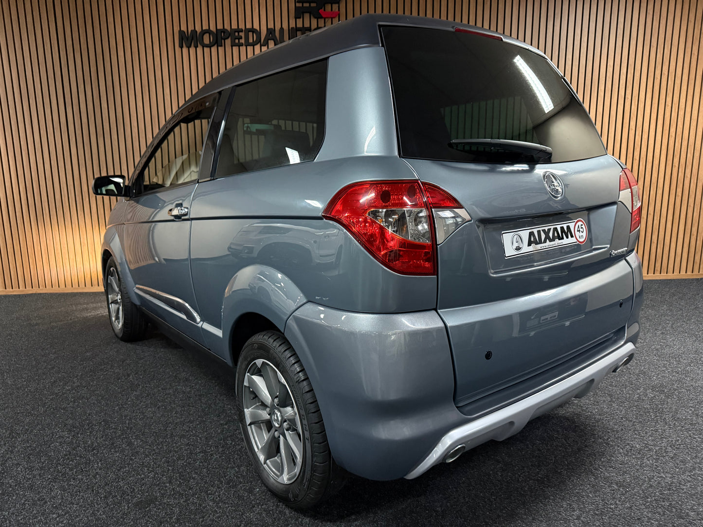 Aixam Crossover XXL | Kubota Motor | 45 km/h | Innerhalb 250 KM Kostenlose Lieferung | Mopedauto | Leichtmobile