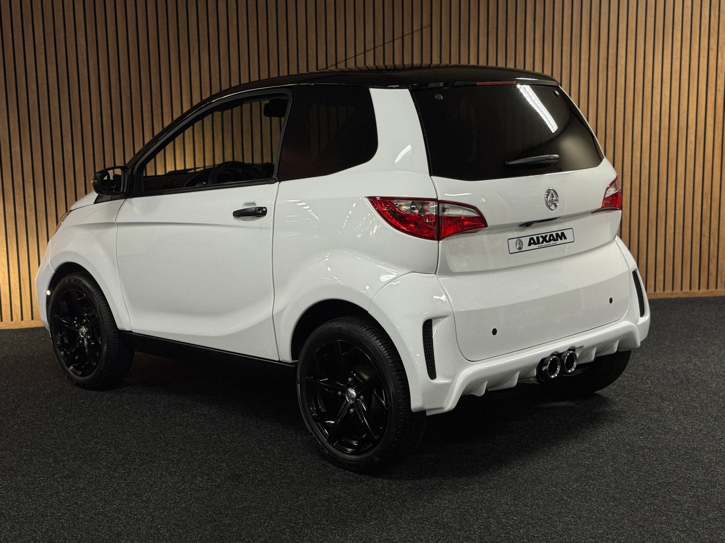 Aixam City Sport | 8 PS Kubota Motor | Rückfahrkamera / | blaue Gürtel | Innerhalb 250 KM Kostenlose Lieferung | Mopedauto | Leichtmobile | Aixam | Microcar | Ligier