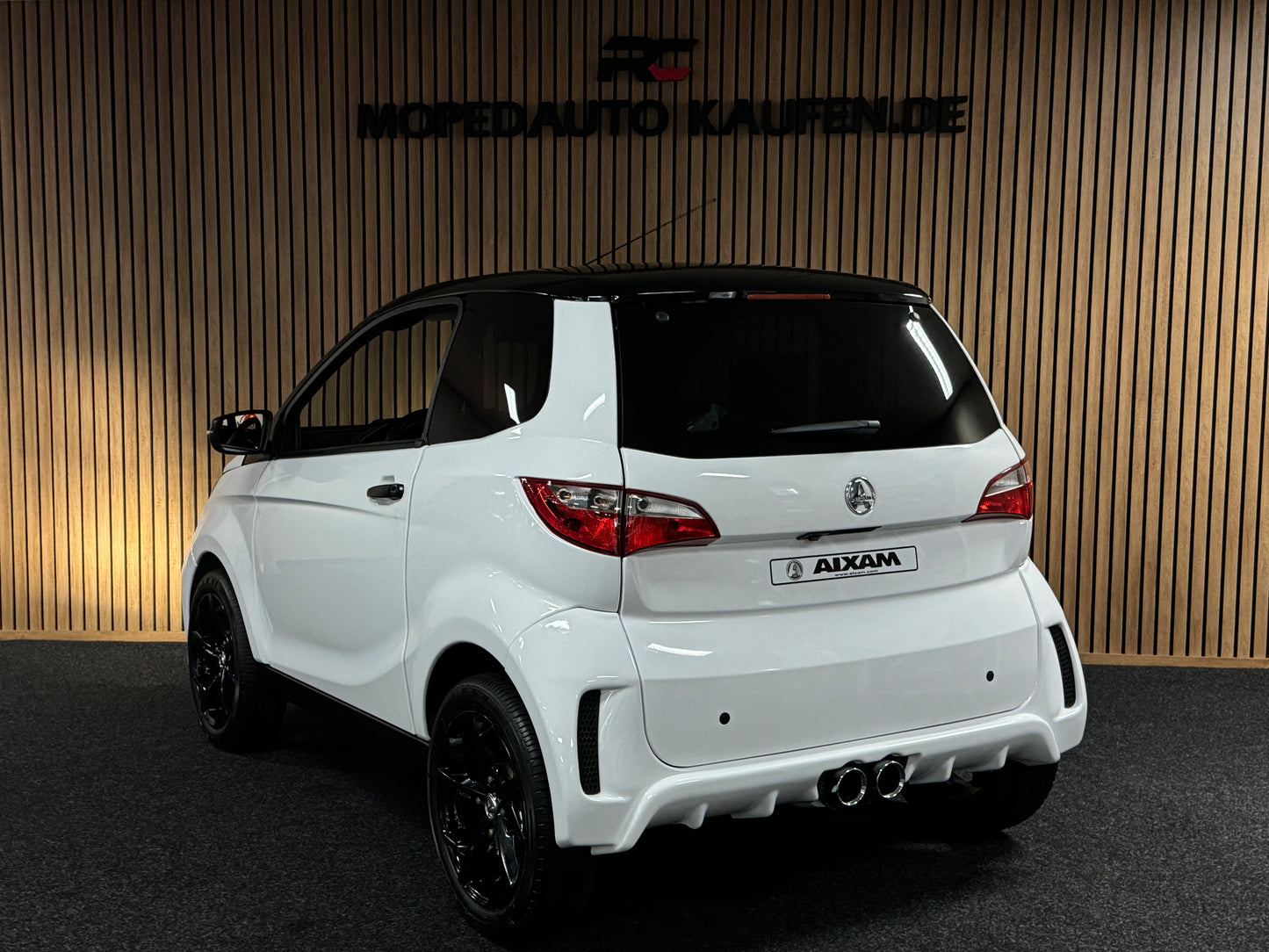 Aixam City Sport | 8 PS Kubota Motor | Rückfahrkamera / | blaue Gürtel | Innerhalb 250 KM Kostenlose Lieferung | Mopedauto | Leichtmobile | Aixam | Microcar | Ligier