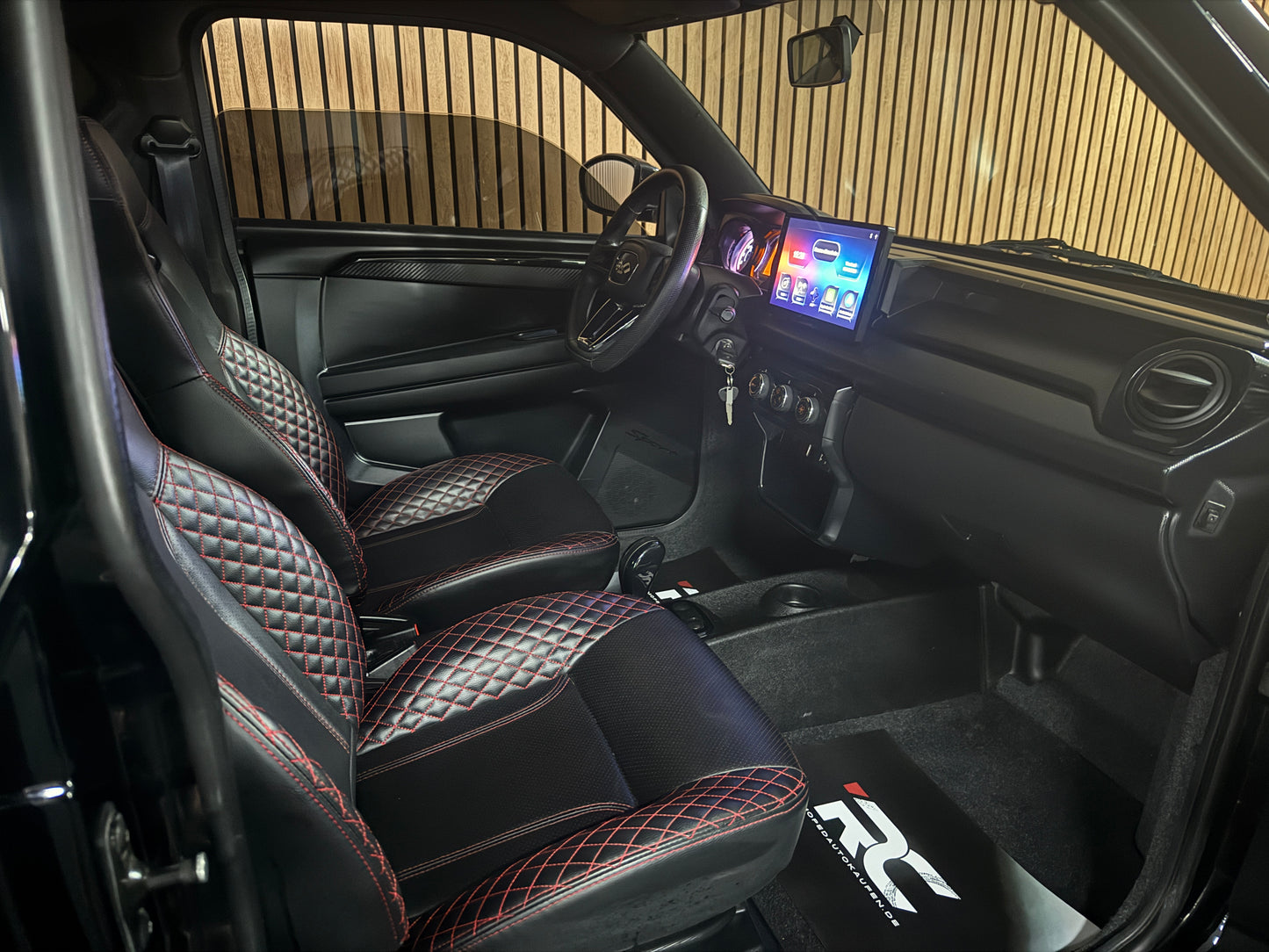 Ligier JS50 Ultimate Sport Facelift | Black On Black | Servolenkung | 8 PS leiser DCI Motor | 45 km/h | Rückfahrkamera | Innerhalb 250 KM Kostenlose Lieferung | Mopedauto | Leichtmobile