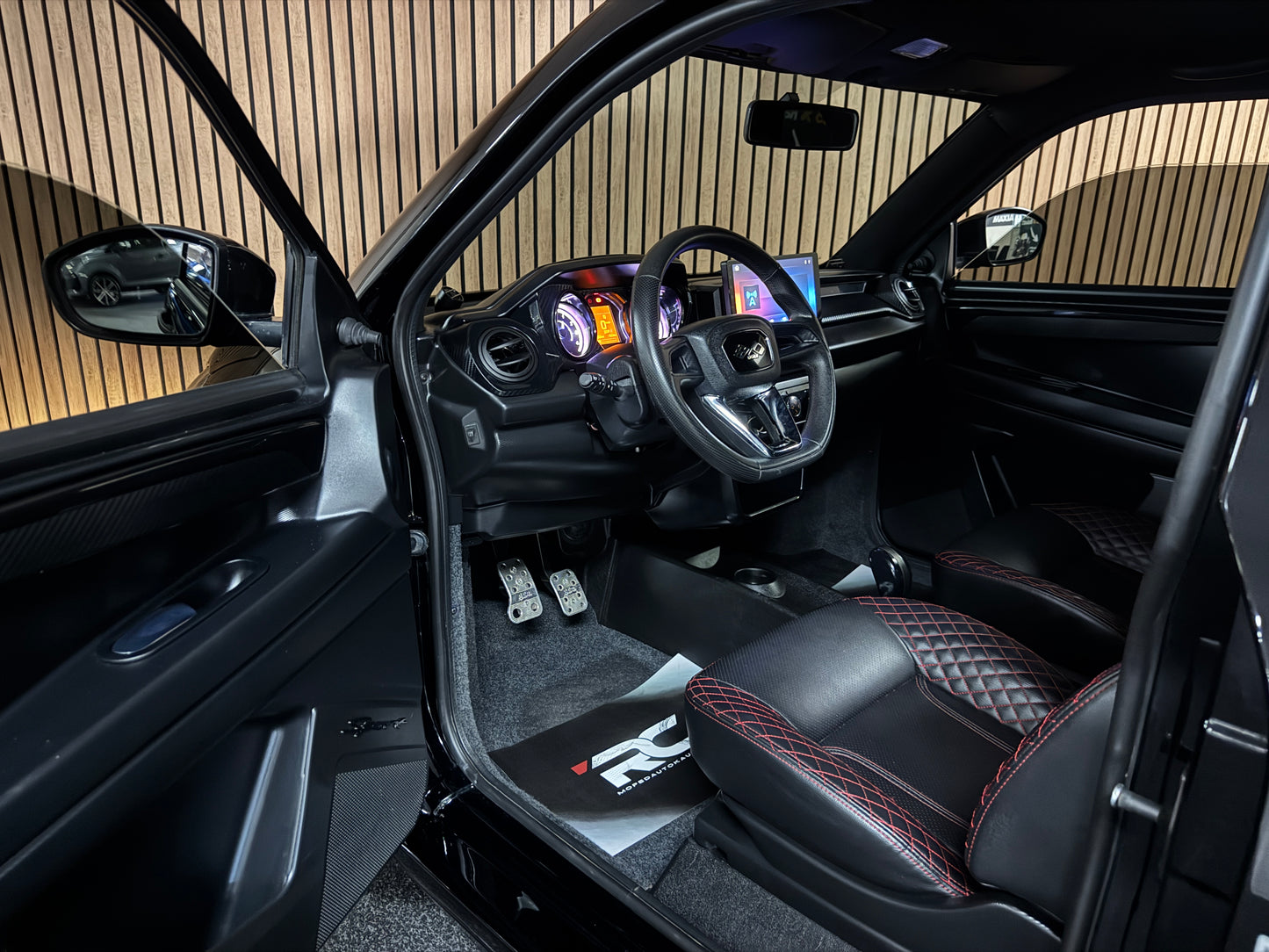 Ligier JS50 Ultimate Sport Facelift | Black On Black | Servolenkung | 8 PS leiser DCI Motor | 45 km/h | Rückfahrkamera | Innerhalb 250 KM Kostenlose Lieferung | Mopedauto | Leichtmobile