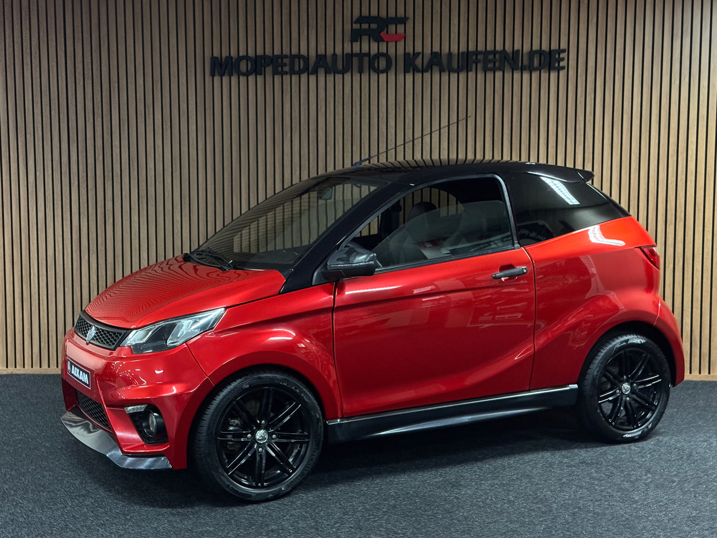Aixam GTI Sport Rot 7000 KM ! | 8 PS Kubota Motor | 45 km/h | Innerhalb 250 KM Kostenlose Lieferung | Mopedauto | Leichtmobile