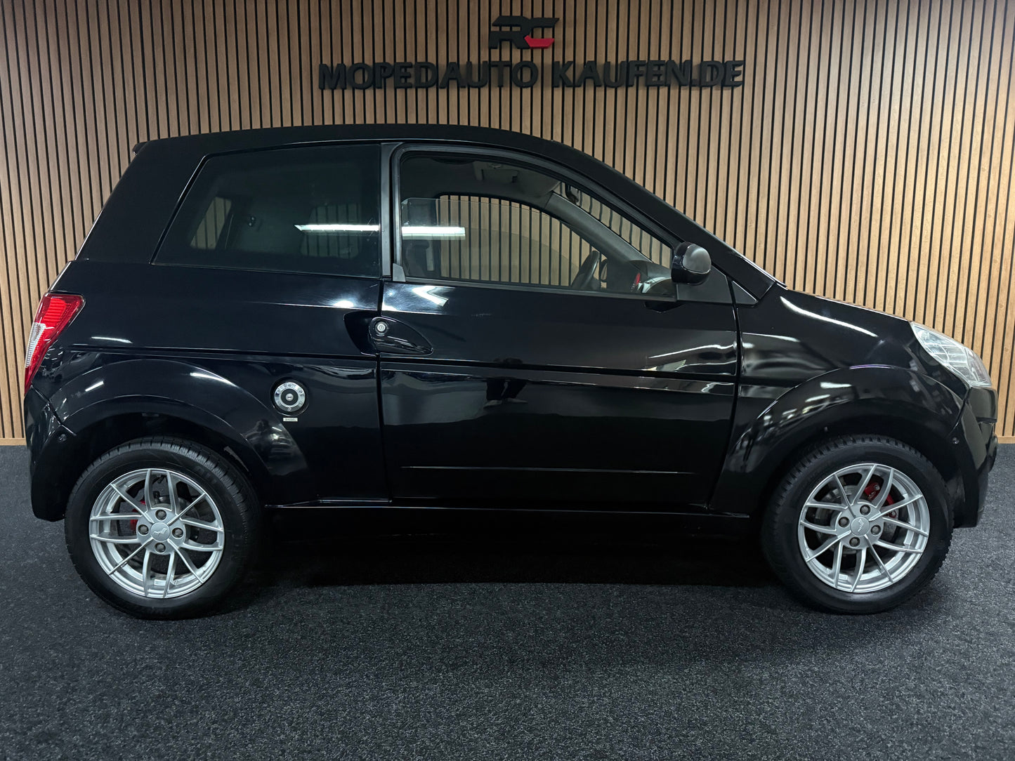 Ligier Ixo Schwarz | leiser DCI Motor | 45 km/h | Innerhalb 250 KM Kostenlose Lieferung | Mopedauto | Leichtmobile