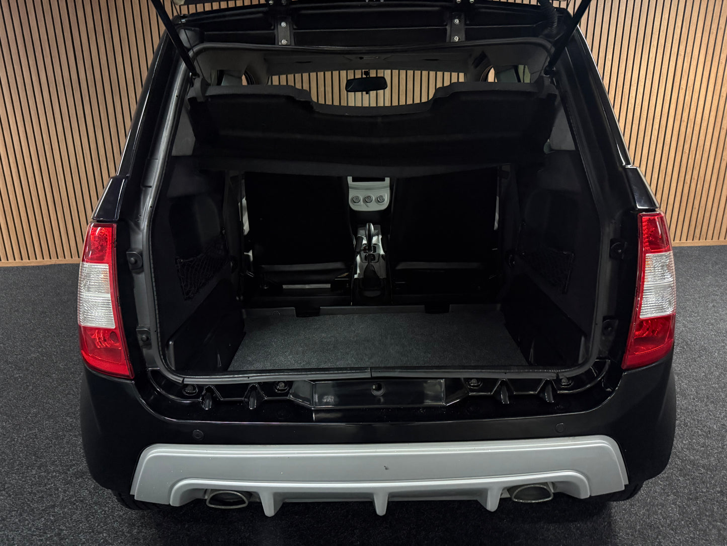 Ligier Ixo Schwarz | leiser DCI Motor | 45 km/h | Innerhalb 250 KM Kostenlose Lieferung | Mopedauto | Leichtmobile