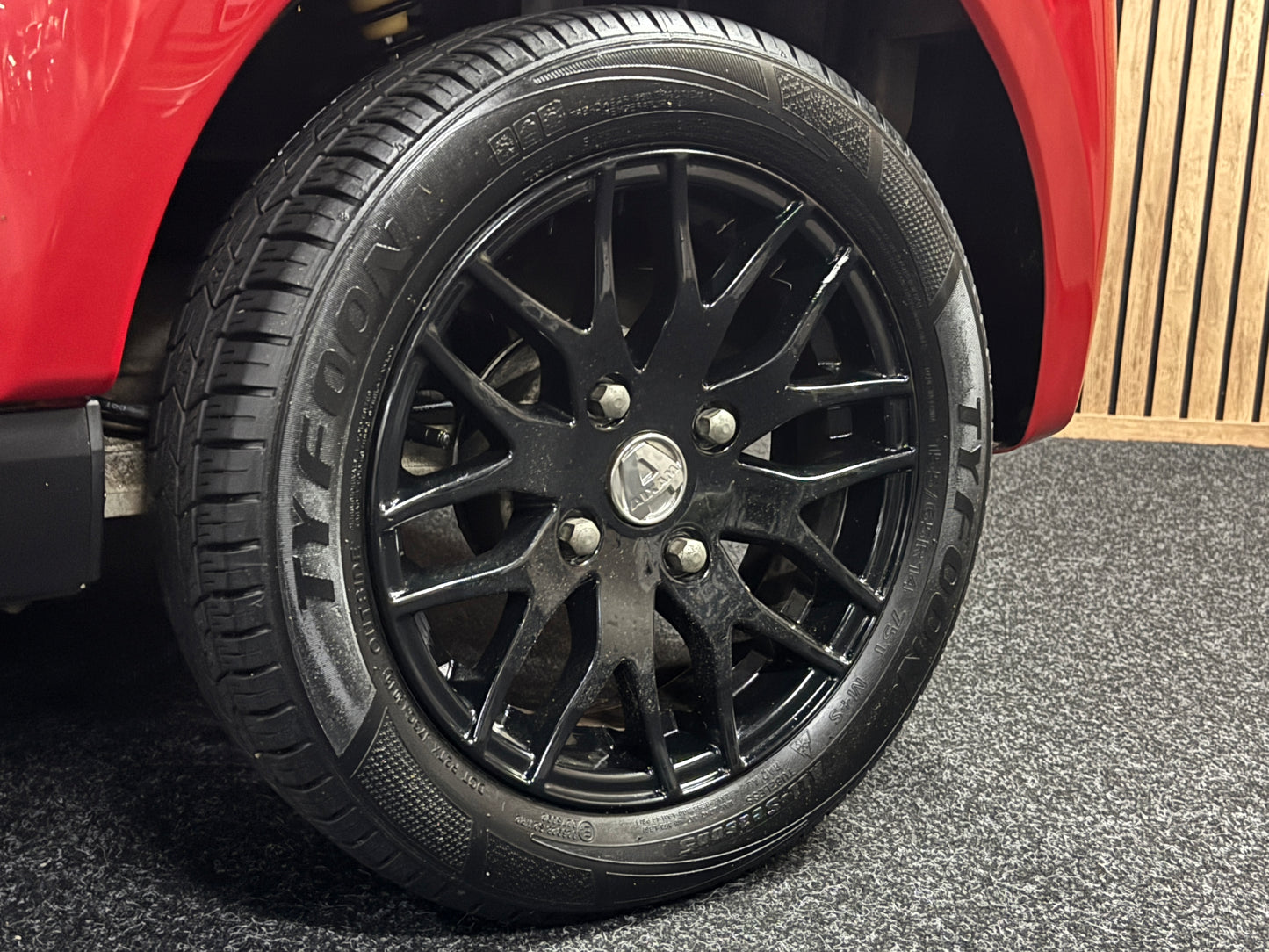 Aixam GTI Sport | 5 PS Kubota Motor | 45 km/h | Innerhalb 250 KM Kostenlose Lieferung | Mopedauto | Leichtmobile