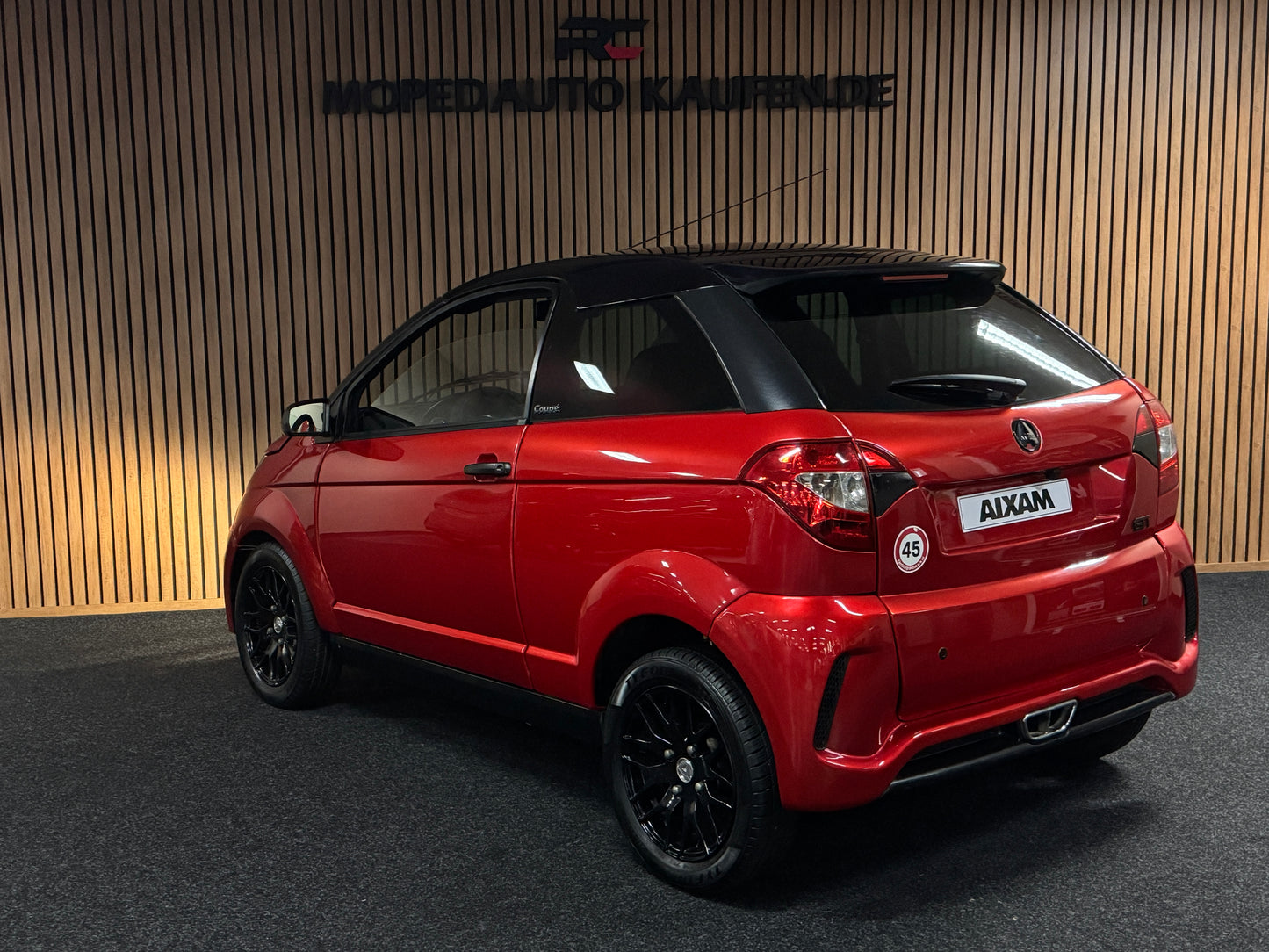 Aixam GTI Sport | 5 PS Kubota Motor | 45 km/h | Innerhalb 250 KM Kostenlose Lieferung | Mopedauto | Leichtmobile