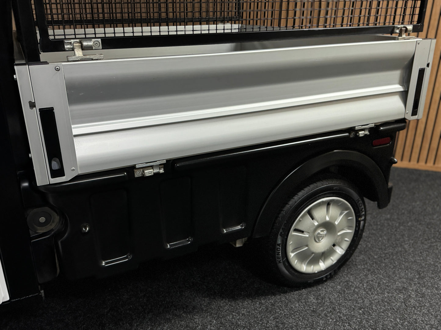 Aixam D-Truck mit offener Ladefläche 45 km/h | Innerhalb 250 KM Kostenlose Lieferung | Mopedauto | Leichtmobile | Aixam | Microcar | Ligier