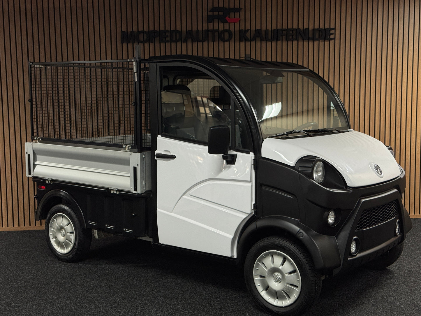 Aixam D-Truck mit offener Ladefläche 45 km/h | Innerhalb 250 KM Kostenlose Lieferung | Mopedauto | Leichtmobile | Aixam | Microcar | Ligier