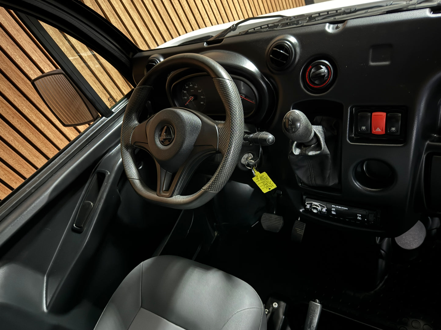 Aixam D-Truck mit offener Ladefläche 45 km/h | Innerhalb 250 KM Kostenlose Lieferung | Mopedauto | Leichtmobile | Aixam | Microcar | Ligier