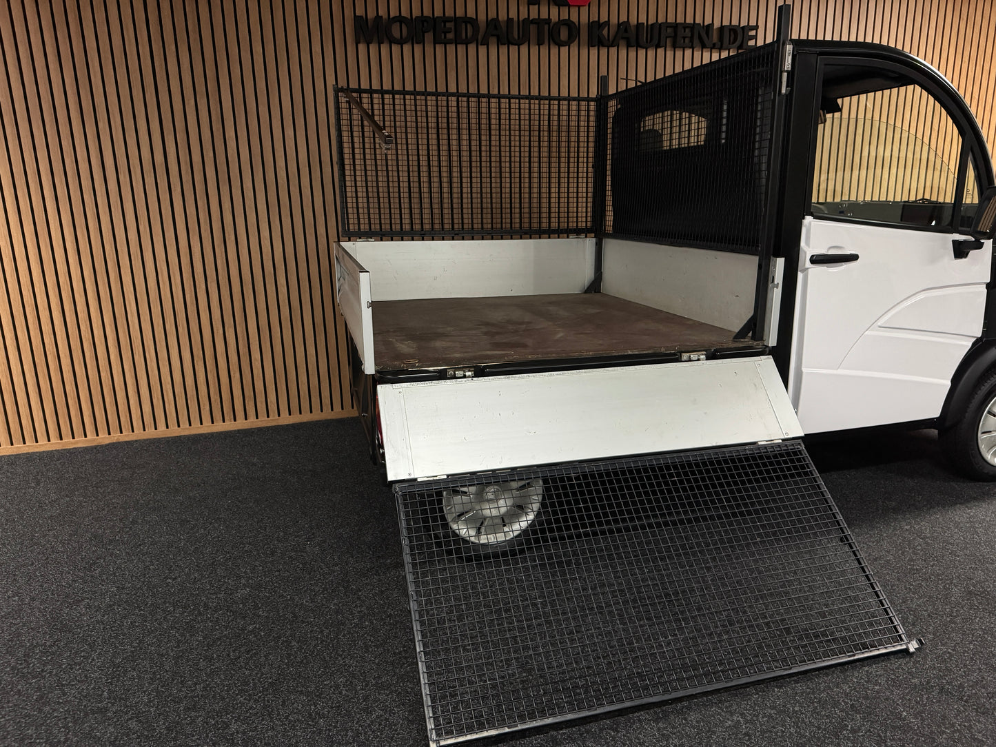 Aixam D-Truck mit offener Ladefläche 45 km/h | Innerhalb 250 KM Kostenlose Lieferung | Mopedauto | Leichtmobile | Aixam | Microcar | Ligier