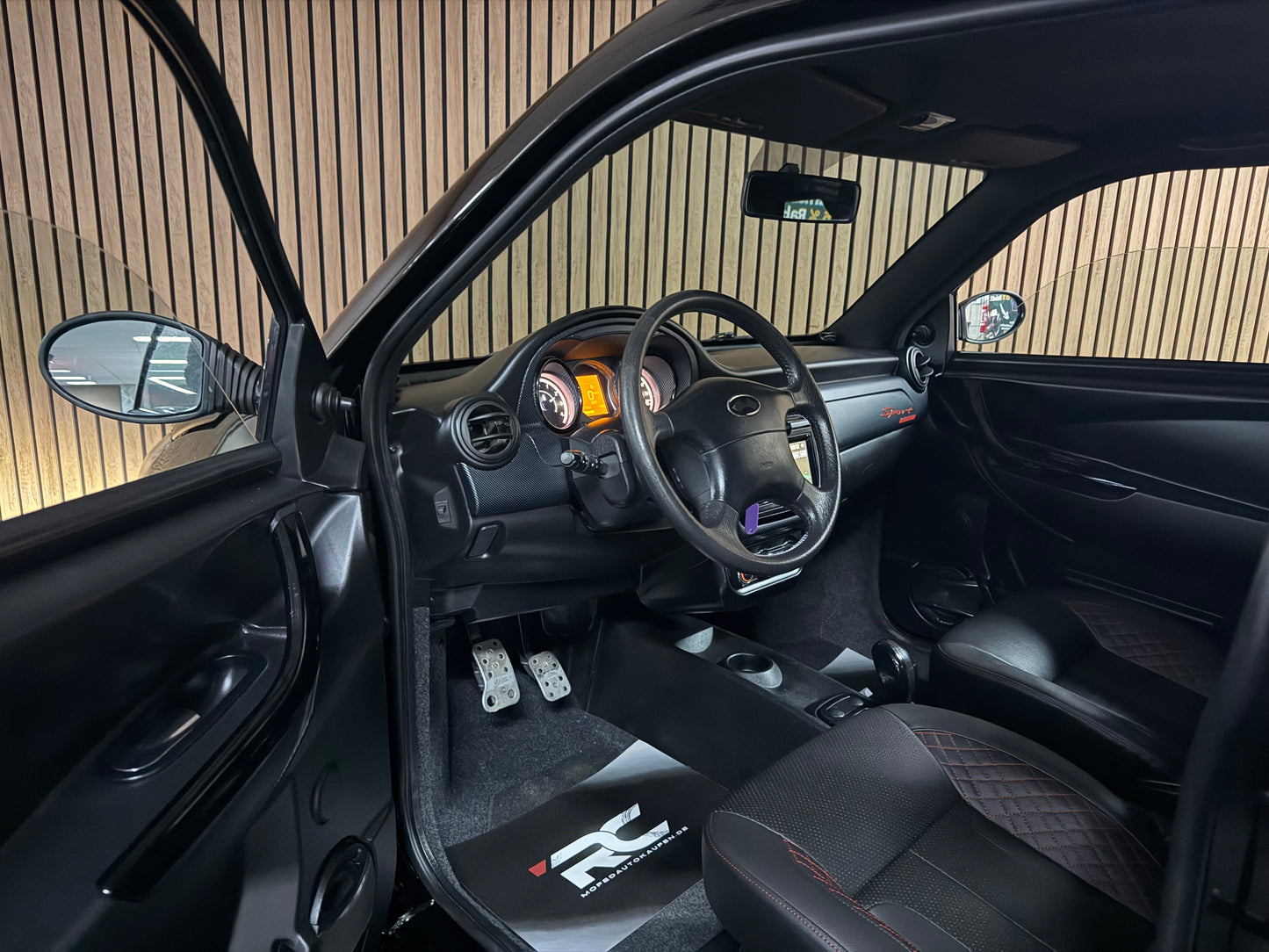 Ligier JS50 Ultimate Sport Black on Black | Servolenkung | Airbag | 8 PS leiser DCI Motor | 45 km/h | Rückfahrkamera | Innerhalb 250 KM Kostenlose Lieferung | Mopedauto | Leichtmobile
