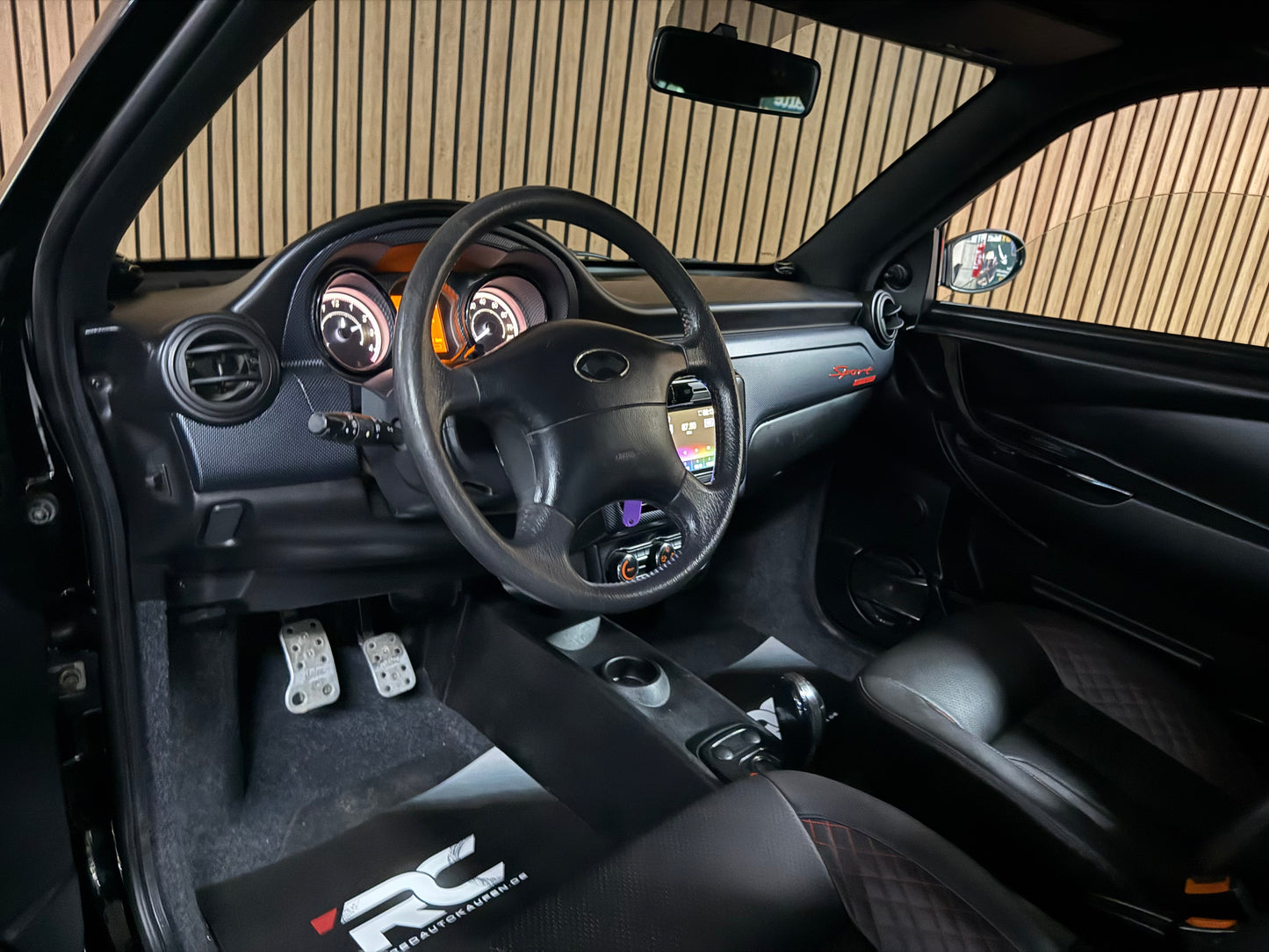 Ligier JS50 Ultimate Sport Black on Black | Servolenkung | Airbag | 8 PS leiser DCI Motor | 45 km/h | Rückfahrkamera | Innerhalb 250 KM Kostenlose Lieferung | Mopedauto | Leichtmobile