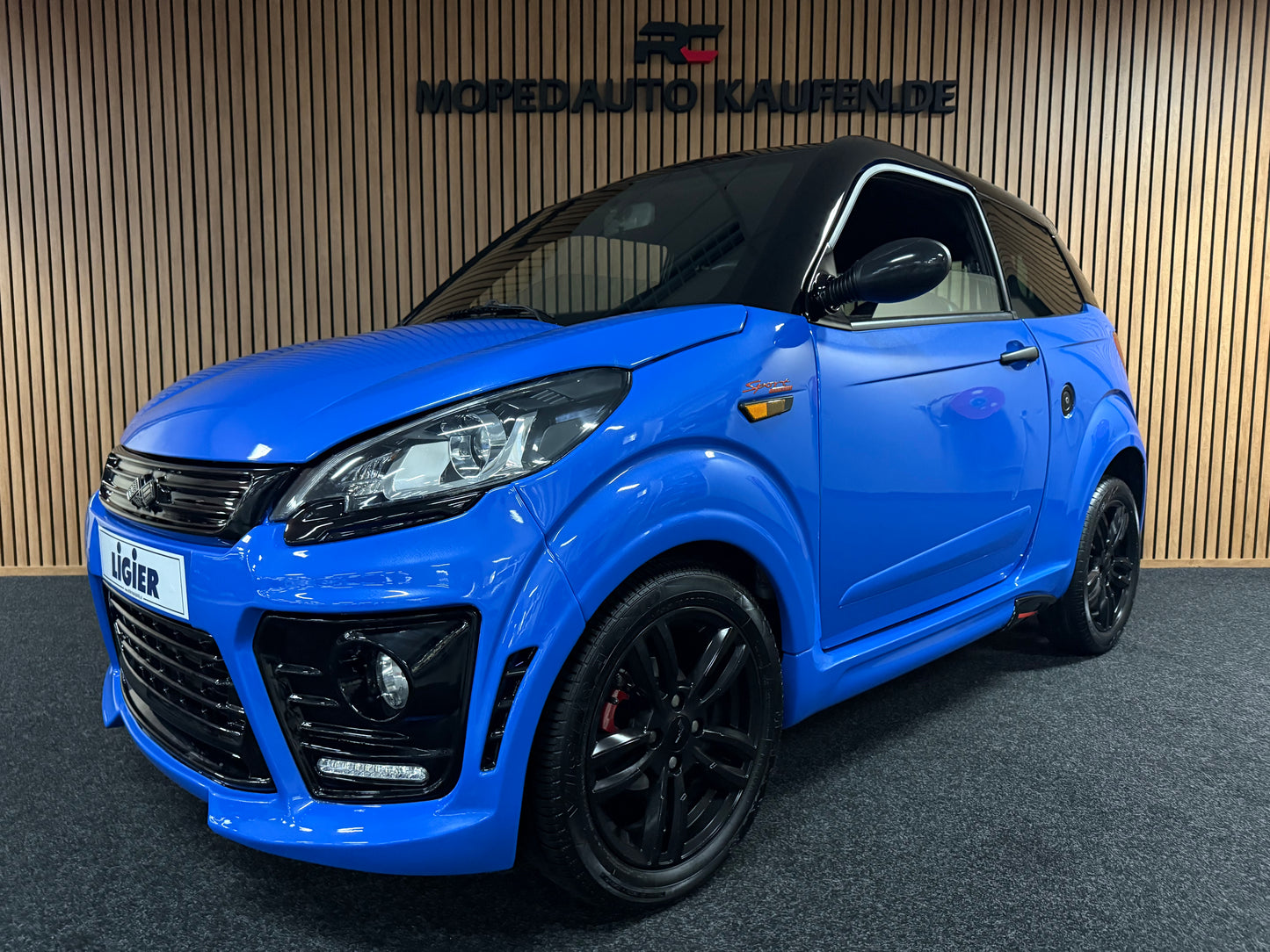 Ligier JS50 Ultimate Sport  | Servolenkung | 8 PS leiser DCI Motor | 45 km/h | Rückfahrkamera | Innerhalb 250 KM Kostenlose Lieferung | Mopedauto | Leichtmobile