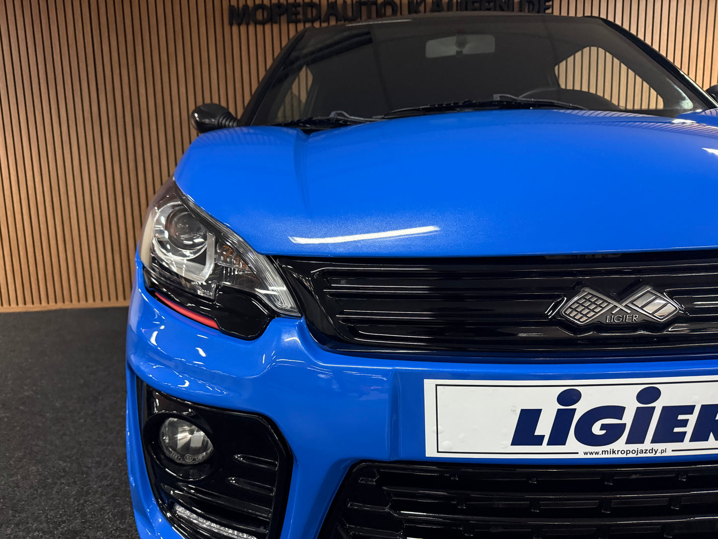 Ligier JS50 Ultimate Sport  | Servolenkung | 8 PS leiser DCI Motor | 45 km/h | Rückfahrkamera | Innerhalb 250 KM Kostenlose Lieferung | Mopedauto | Leichtmobile
