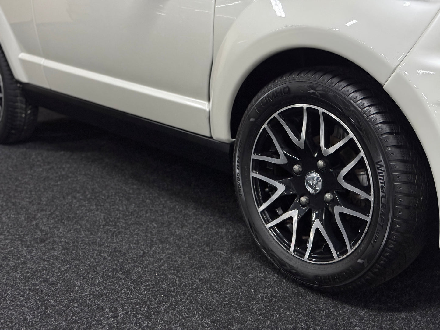 Aixam Coupé Sport | Kubota Motor | 45 km/h | Innerhalb 250 KM Kostenlose Lieferung | Mopedauto | Leichtmobile