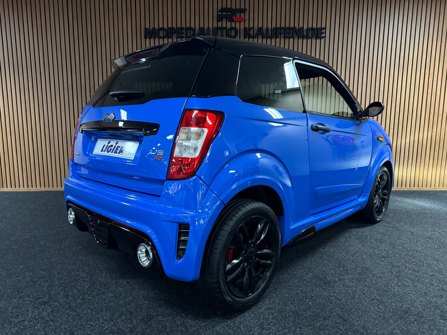 Ligier JS50 Ultimate Sport  | Servolenkung | 8 PS leiser DCI Motor | 45 km/h | Rückfahrkamera | Innerhalb 250 KM Kostenlose Lieferung | Mopedauto | Leichtmobile