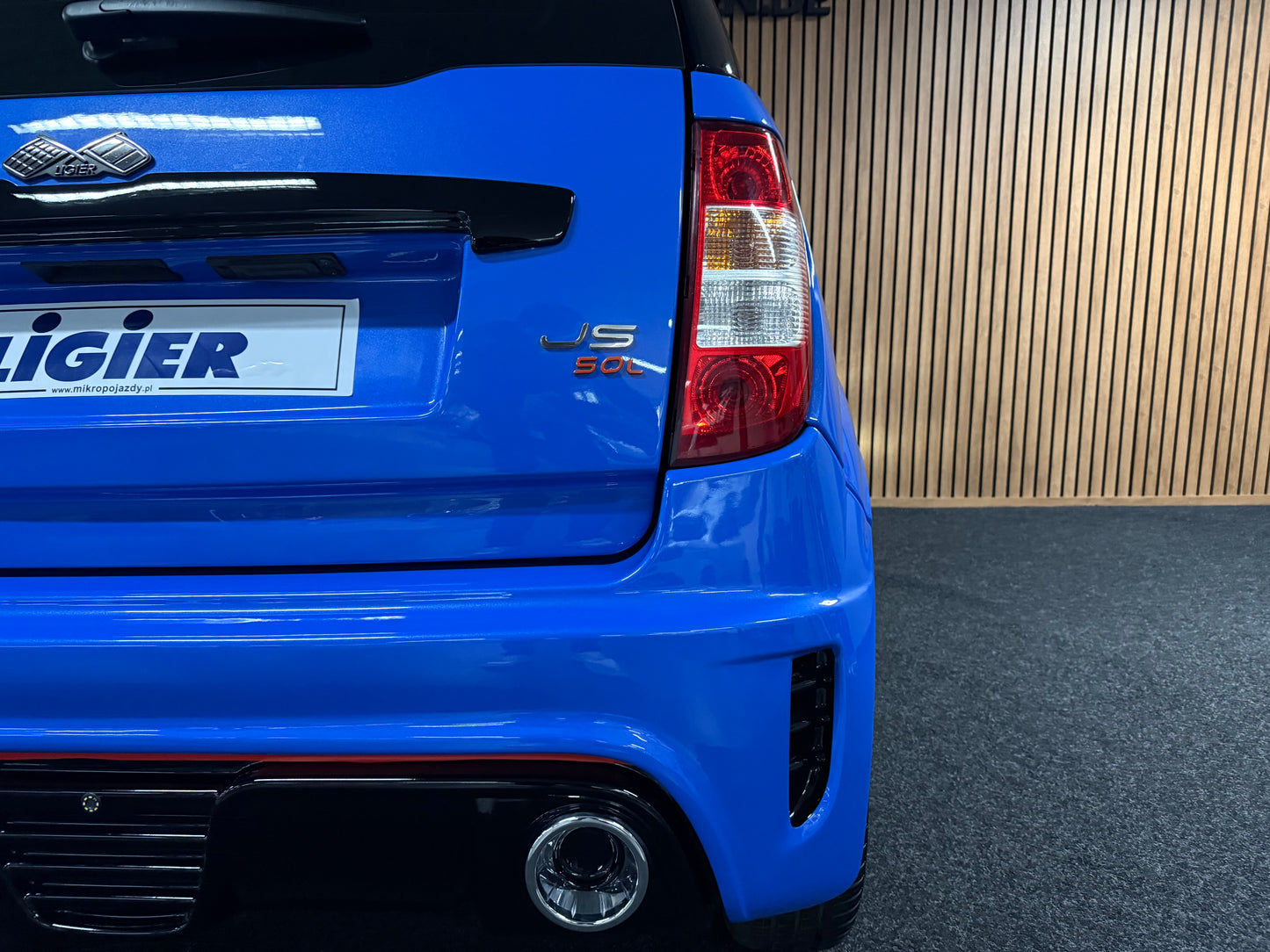 Ligier JS50 Ultimate Sport  | Servolenkung | 8 PS leiser DCI Motor | 45 km/h | Rückfahrkamera | Innerhalb 250 KM Kostenlose Lieferung | Mopedauto | Leichtmobile
