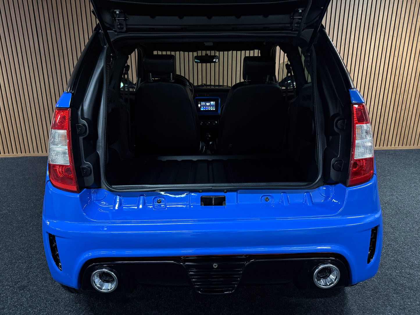 Ligier JS50 Ultimate Sport  | Servolenkung | 8 PS leiser DCI Motor | 45 km/h | Rückfahrkamera | Innerhalb 250 KM Kostenlose Lieferung | Mopedauto | Leichtmobile