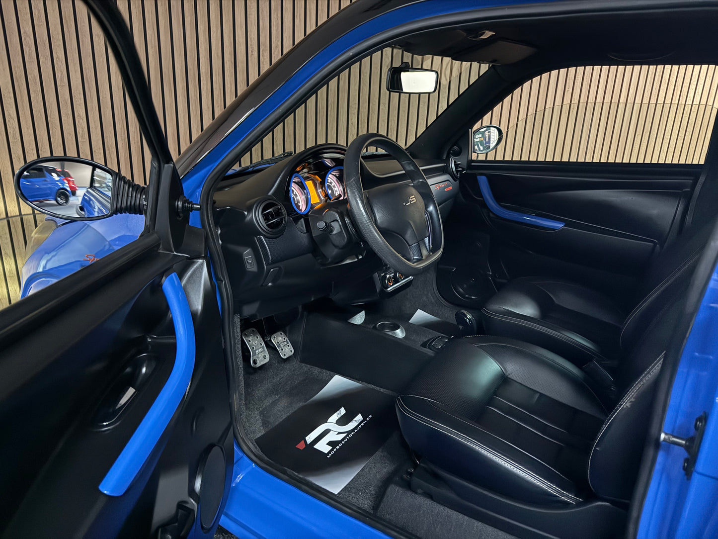 Ligier JS50 Ultimate Sport  | Servolenkung | 8 PS leiser DCI Motor | 45 km/h | Rückfahrkamera | Innerhalb 250 KM Kostenlose Lieferung | Mopedauto | Leichtmobile