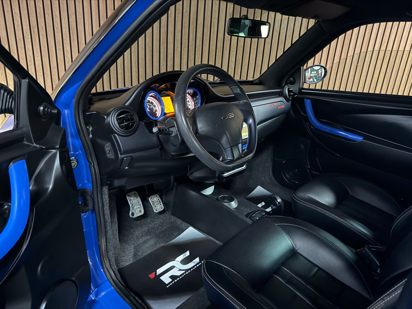 Ligier JS50 Ultimate Sport  | Servolenkung | 8 PS leiser DCI Motor | 45 km/h | Rückfahrkamera | Innerhalb 250 KM Kostenlose Lieferung | Mopedauto | Leichtmobile