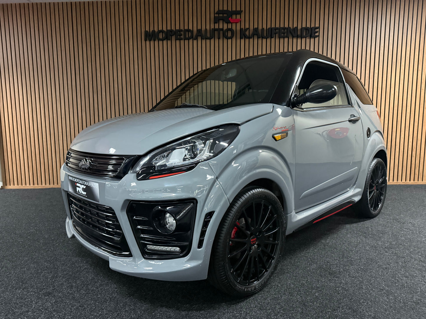 Ligier JS50 Ultimate Sport Nardo Grau | Servolenkung | 8 PS leiser DCI Motor | 45 km/h | Rückfahrkamera | Innerhalb 250 KM Kostenlose Lieferung | Mopedauto | Leichtmobile