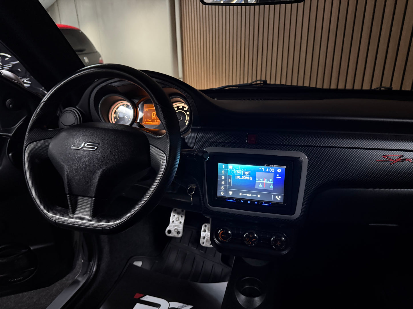 Ligier JS50 Ultimate Sport Nardo Grau | Servolenkung | 8 PS leiser DCI Motor | 45 km/h | Rückfahrkamera | Innerhalb 250 KM Kostenlose Lieferung | Mopedauto | Leichtmobile