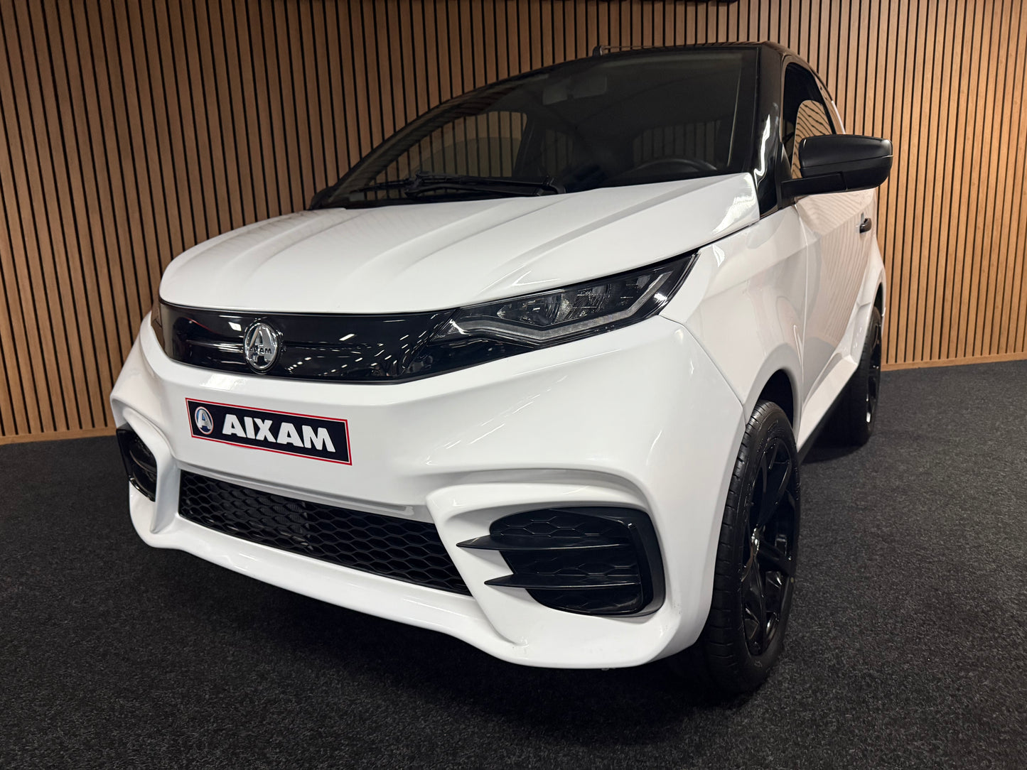 Aixam City Sport 2025 | 8 PS Kubota Motor | Rückfahrkamera | FULL LED | 45 km/h | Innerhalb 250 KM Kostenlose Lieferung | Mopedauto | Leichtmobile