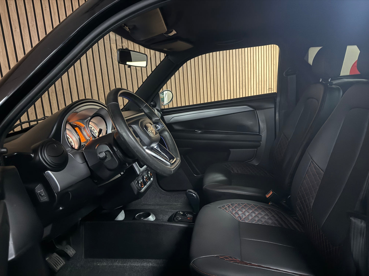 Ligier JS50 Ultimate | KLIMA | Black on Black | Servolenkung Apple Car  | 8 PS leiser DCI Motor | 45 km/h | Rückfahrkamera | Innerhalb 250 KM Kostenlose Lieferung | Mopedauto | Leichtmobile