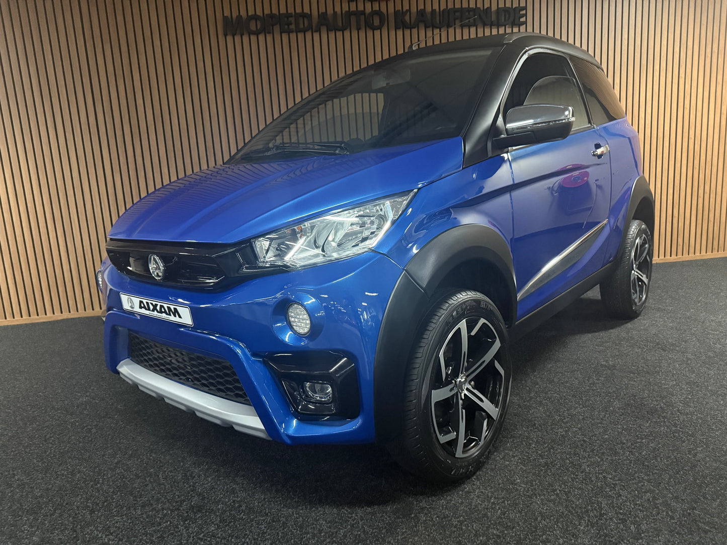 Aixam Crossover XXL | 8 PS Kubota Motor | Rückfahrkamera | 45 km/h | Innerhalb 250 KM Kostenlose Lieferung | Mopedauto | Leichtmobile