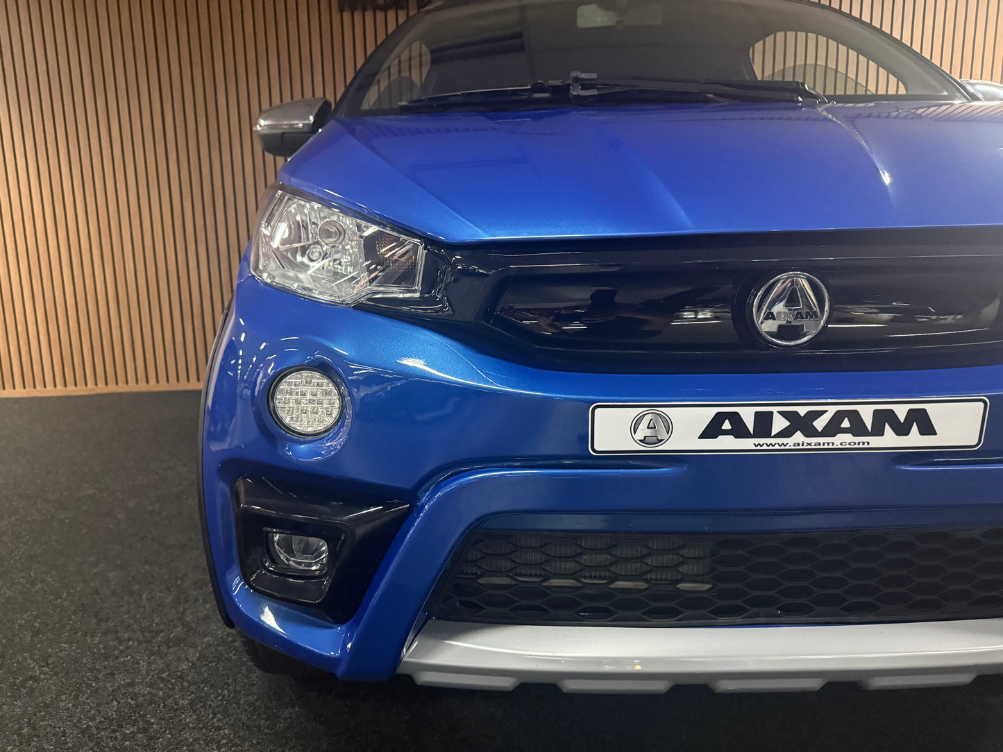 Aixam Crossover XXL | 8 PS Kubota Motor | Rückfahrkamera | 45 km/h | Innerhalb 250 KM Kostenlose Lieferung | Mopedauto | Leichtmobile
