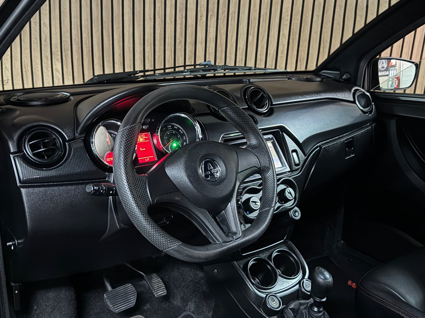 Aixam GTI Sport Matt GRAU | 8 PS Kubota Motor | Rückfahrkamera // Carbon | Alpine Multi-Media 45 km/h | Innerhalb 250 KM Kostenlose Lieferung | Mopedauto | Leichtmobile | Aixam | Microcar | Ligier
