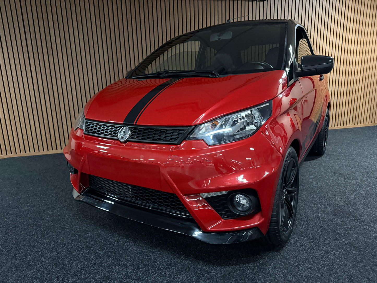 Aixam Coupé GTI Sport | ABS System | 8 PS Kubota Motor | Rückfahrkamera | 45 km/h | Innerhalb 250 KM Kostenlose Lieferung | Mopedauto | Leichtmobile