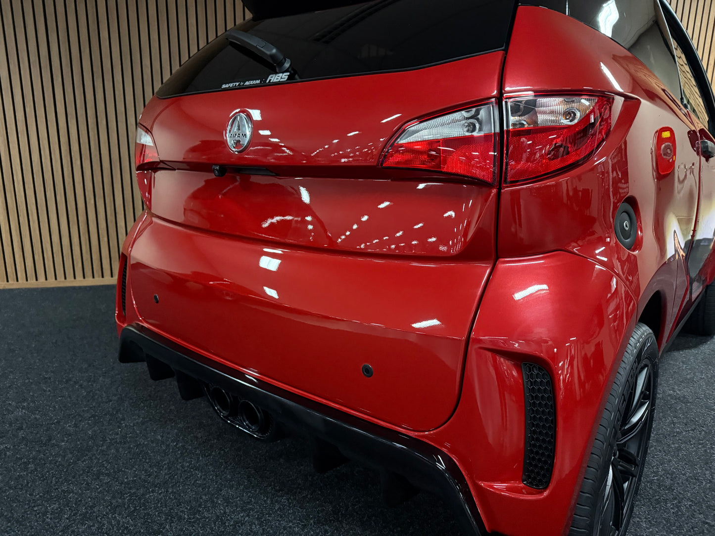 Aixam Coupé GTI Sport | ABS System | 8 PS Kubota Motor | Rückfahrkamera | 45 km/h | Innerhalb 250 KM Kostenlose Lieferung | Mopedauto | Leichtmobile