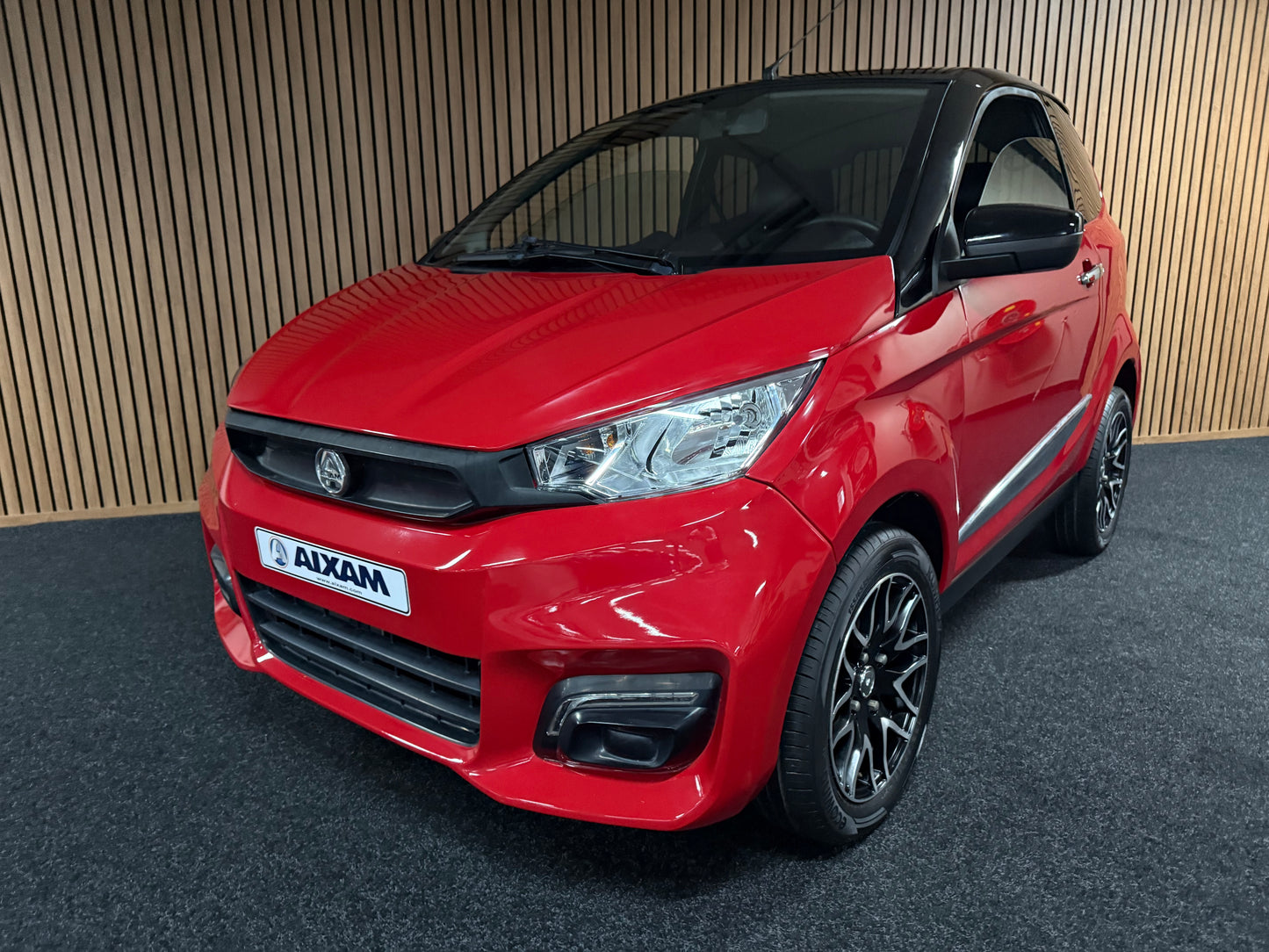 Aixam City Sport Chrome Pack | 8 PS Kubota Motor | Rückfahrkamera | 45 km/h | Innerhalb 250 KM Kostenlose Lieferung | Mopedauto | Leichtmobile