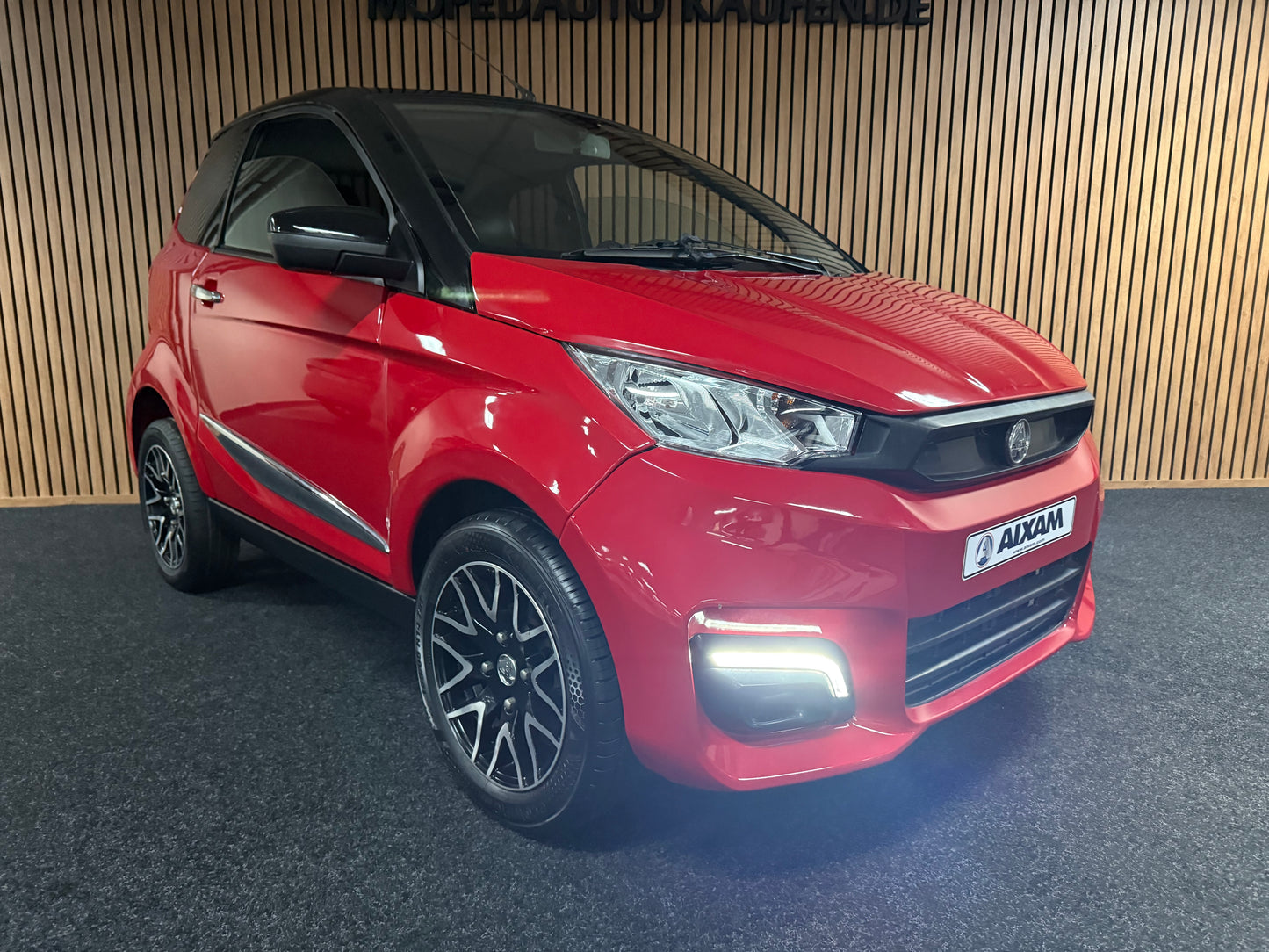 Aixam City Sport Chrome Pack | 8 PS Kubota Motor | Rückfahrkamera | 45 km/h | Innerhalb 250 KM Kostenlose Lieferung | Mopedauto | Leichtmobile