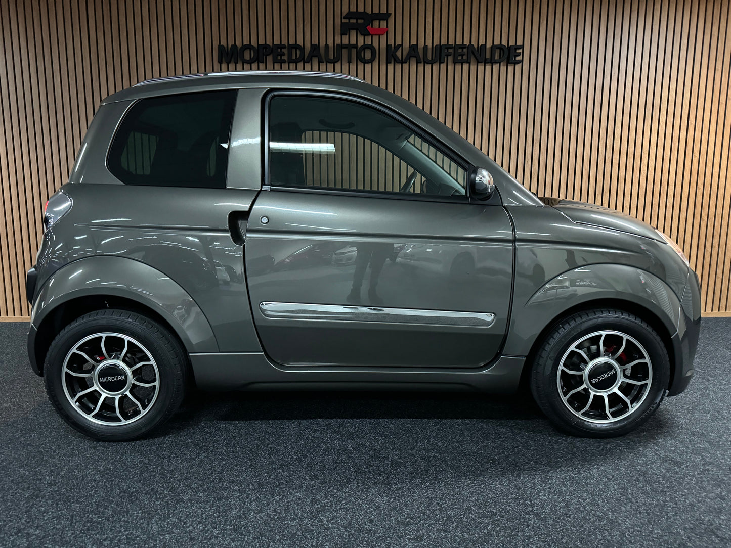 Microcar Mgo XL | Airbag | leiser DCI Motor | 45 km/h | Innerhalb 250 KM Kostenlose Lieferung | Mopedauto | Leichtmobile