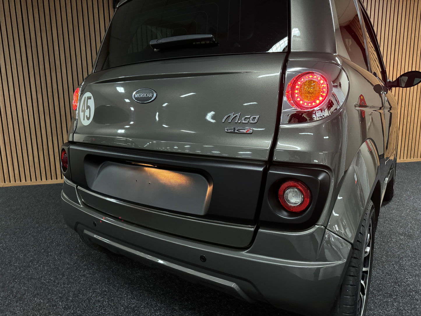 Microcar Mgo XL | Airbag | leiser DCI Motor | 45 km/h | Innerhalb 250 KM Kostenlose Lieferung | Mopedauto | Leichtmobile