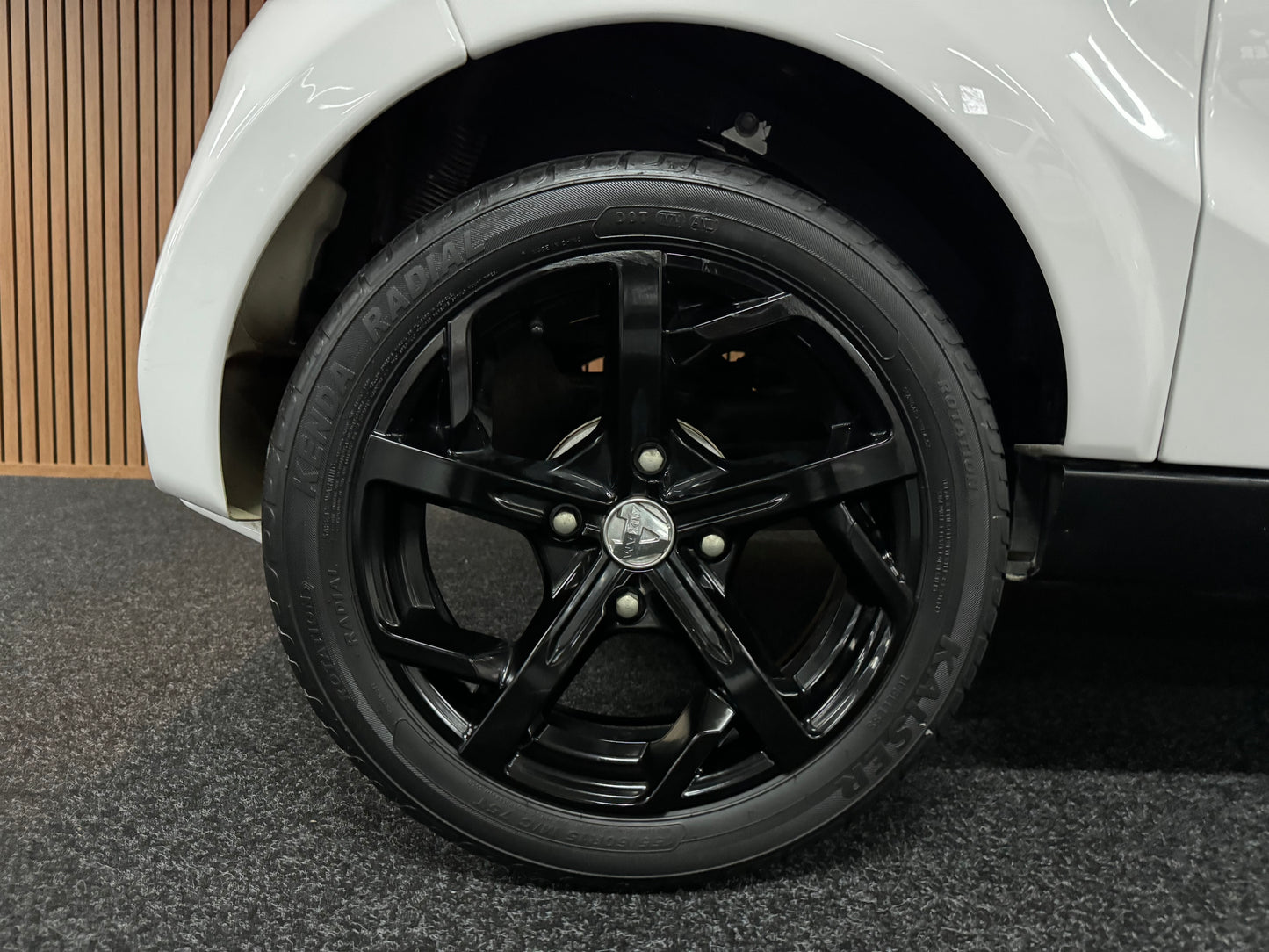 Aixam Coupé Premium Sport | 8 PS Kubota Motor | 45 km/h | Rückfahrkamera | Innerhalb 250 KM Kostenlose Lieferung | Mopedauto | Leichtmobile