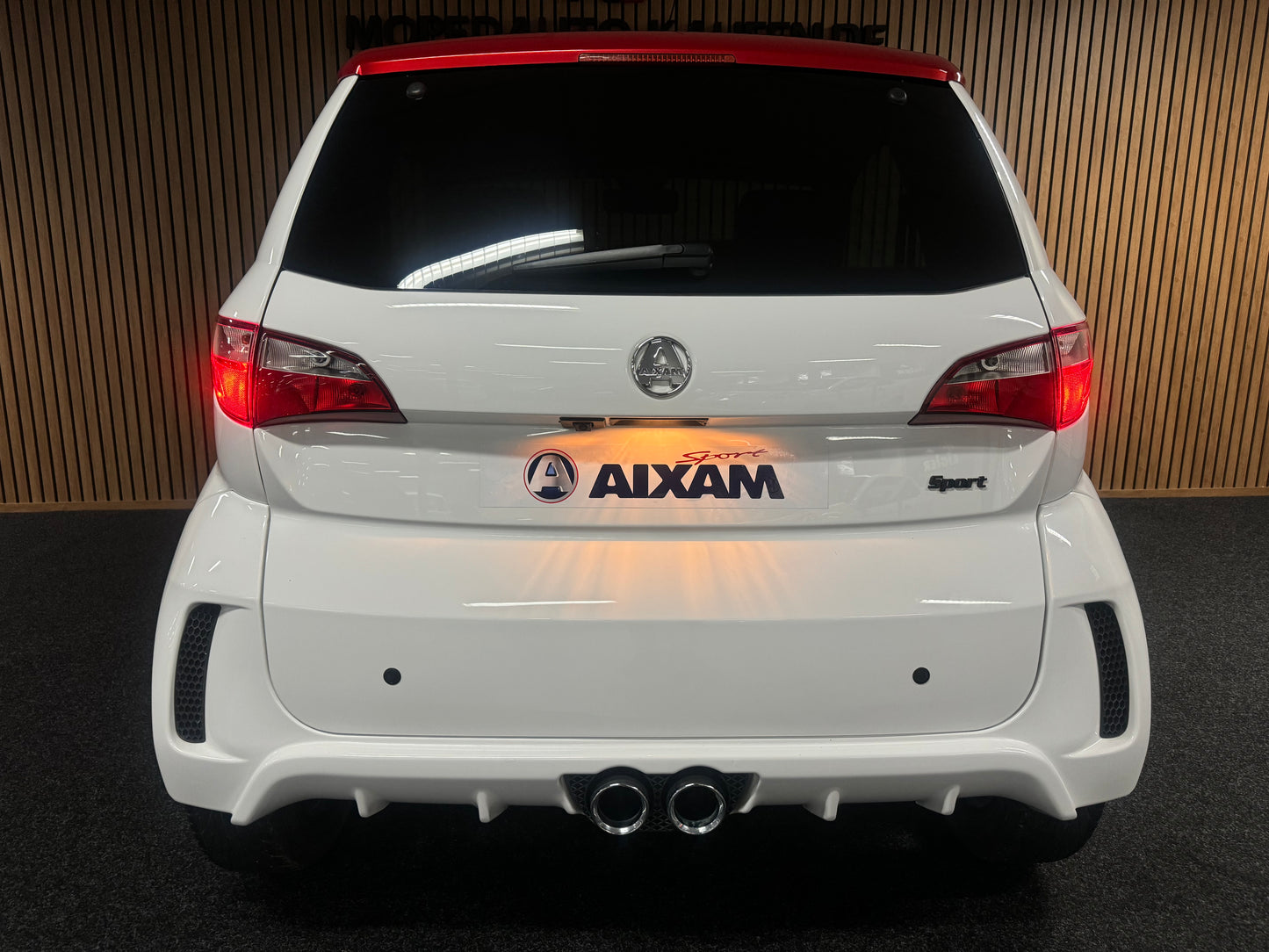 Aixam Coupé Premium Sport | 8 PS Kubota Motor | 45 km/h | Rückfahrkamera | Innerhalb 250 KM Kostenlose Lieferung | Mopedauto | Leichtmobile