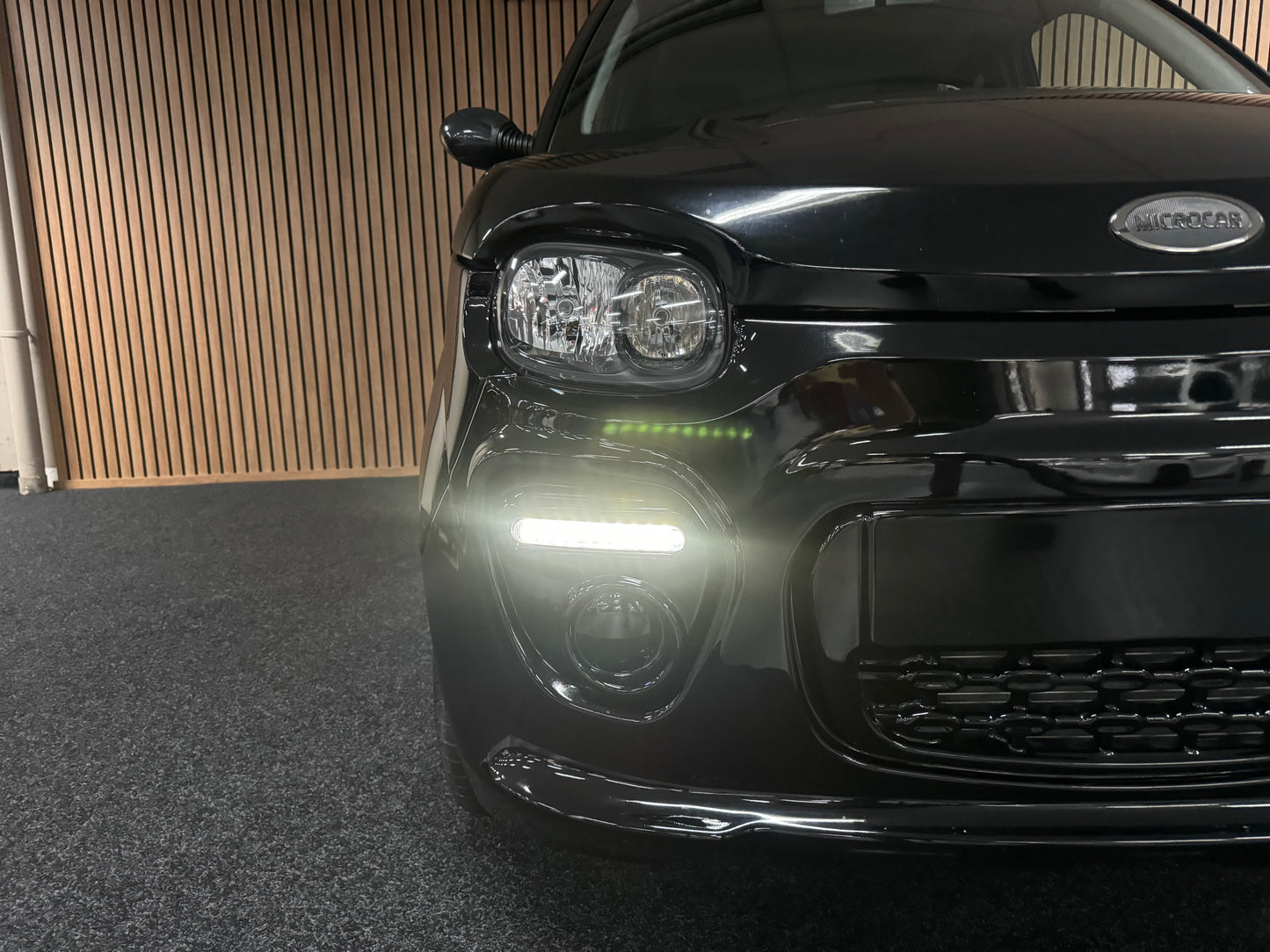Microcar Mgo 2023 Black on Black Edition | 8 PS Motor | 45 km/h | Innerhalb 250 KM Kostenlose Lieferung | Mopedauto | Leichtmobile