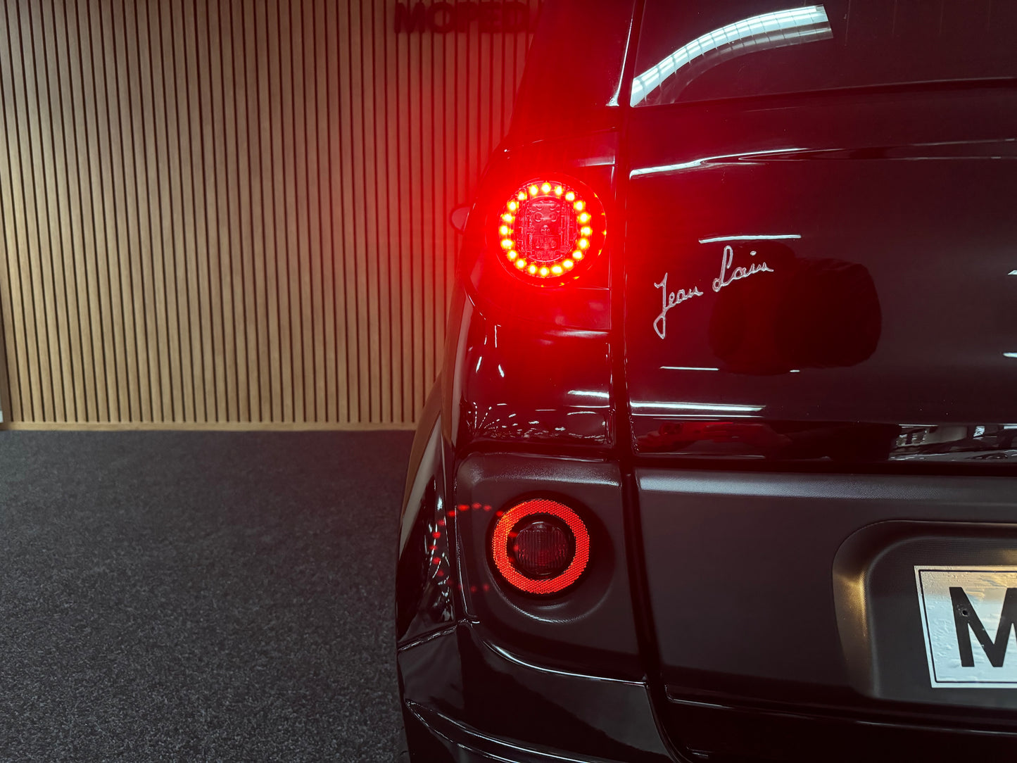 Microcar Mgo 2023 Black on Black Edition | 8 PS Motor | 45 km/h | Innerhalb 250 KM Kostenlose Lieferung | Mopedauto | Leichtmobile