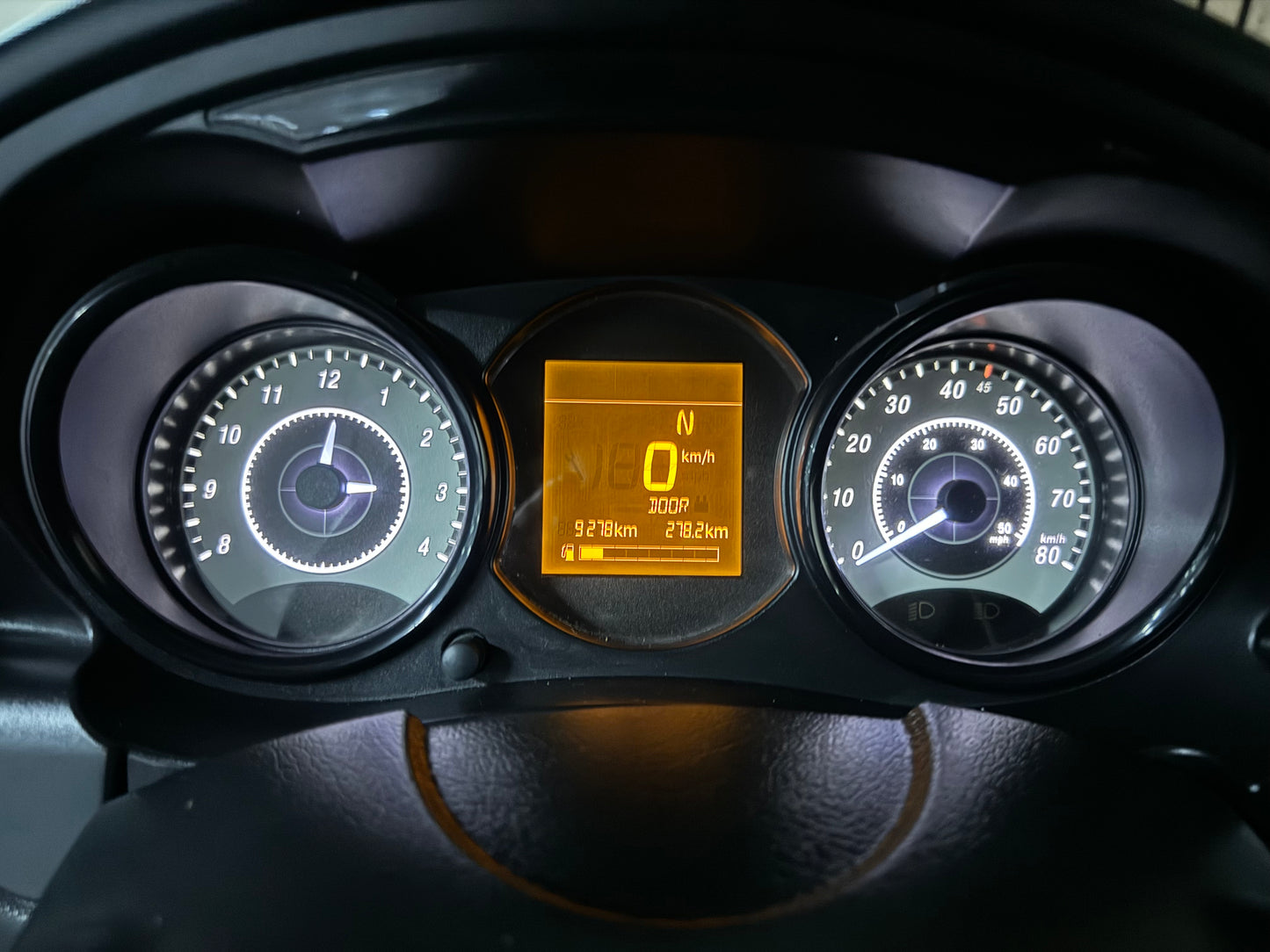 Microcar Mgo 2023 Black on Black Edition | 8 PS Motor | 45 km/h | Innerhalb 250 KM Kostenlose Lieferung | Mopedauto | Leichtmobile