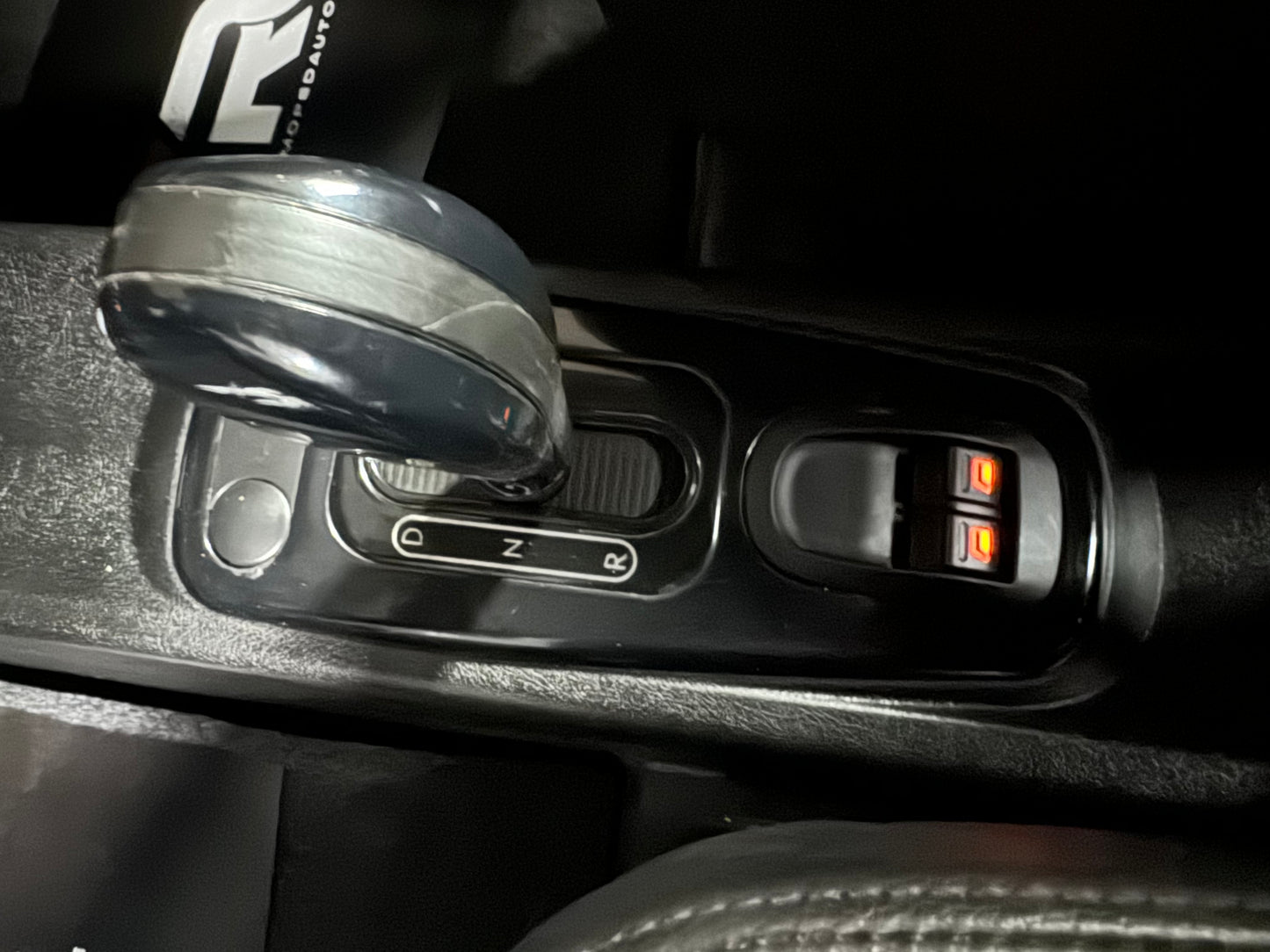 Microcar Mgo 2023 Black on Black Edition | 8 PS Motor | 45 km/h | Innerhalb 250 KM Kostenlose Lieferung | Mopedauto | Leichtmobile